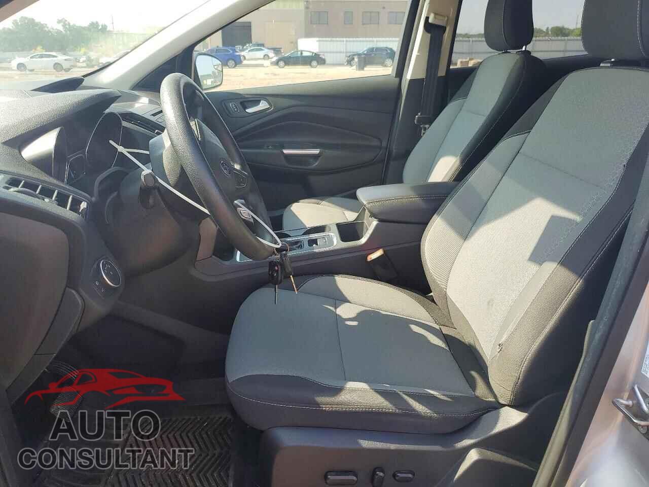FORD ESCAPE 2018 - 1FMCU9GD4JUC13411