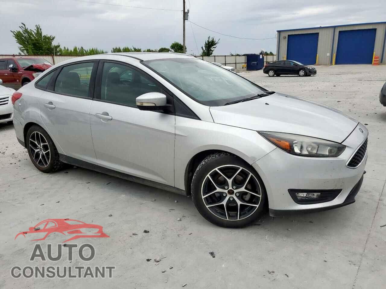 FORD FOCUS 2017 - 1FADP3H24HL303206