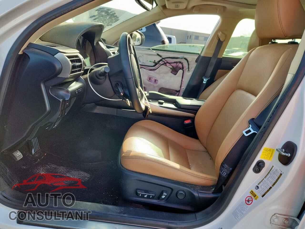 LEXUS IS 2014 - JTHCF1D25E5015373