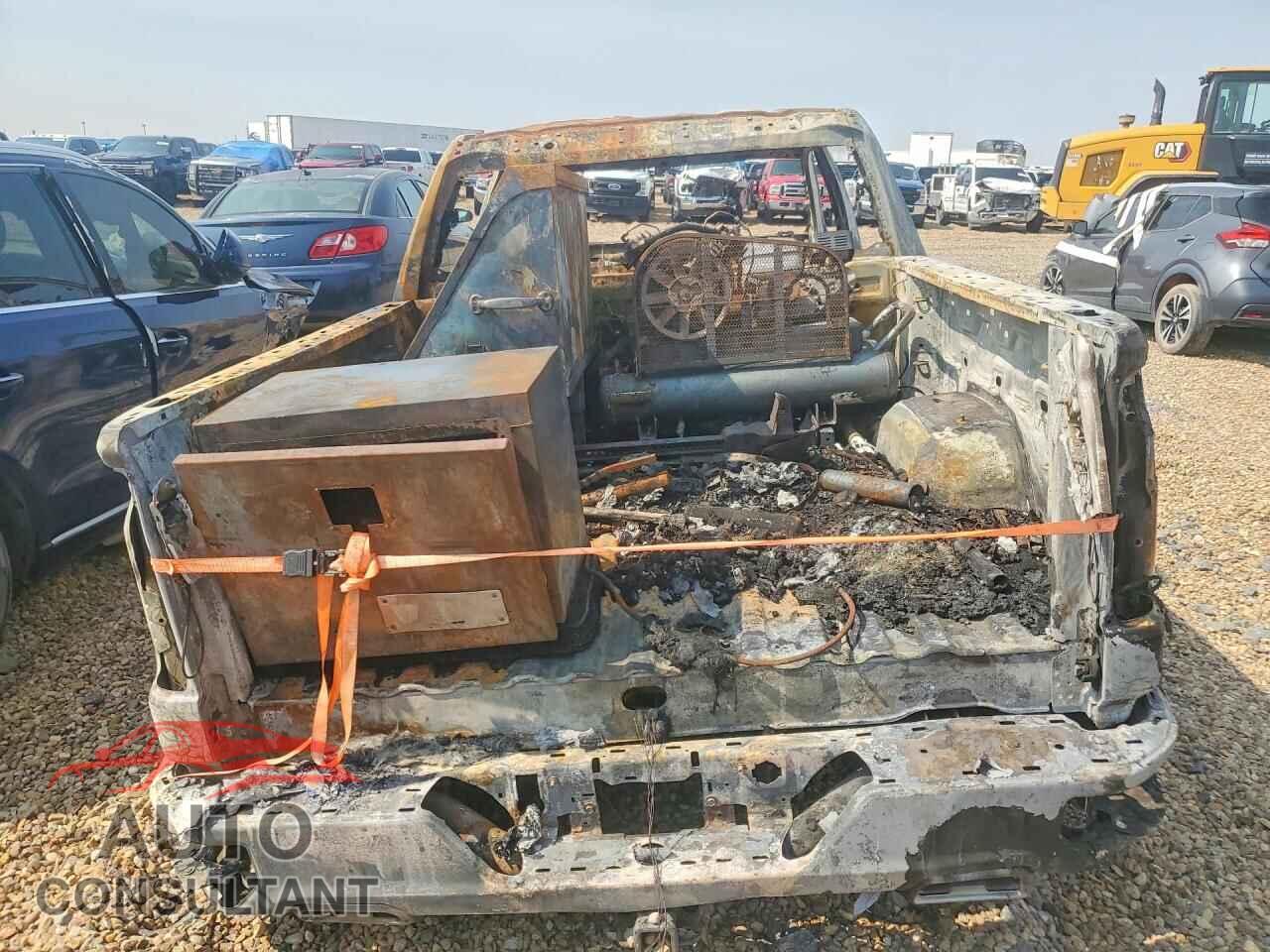 CHEVROLET SILVERADO 2024 - 3GCUDCED5RG163318