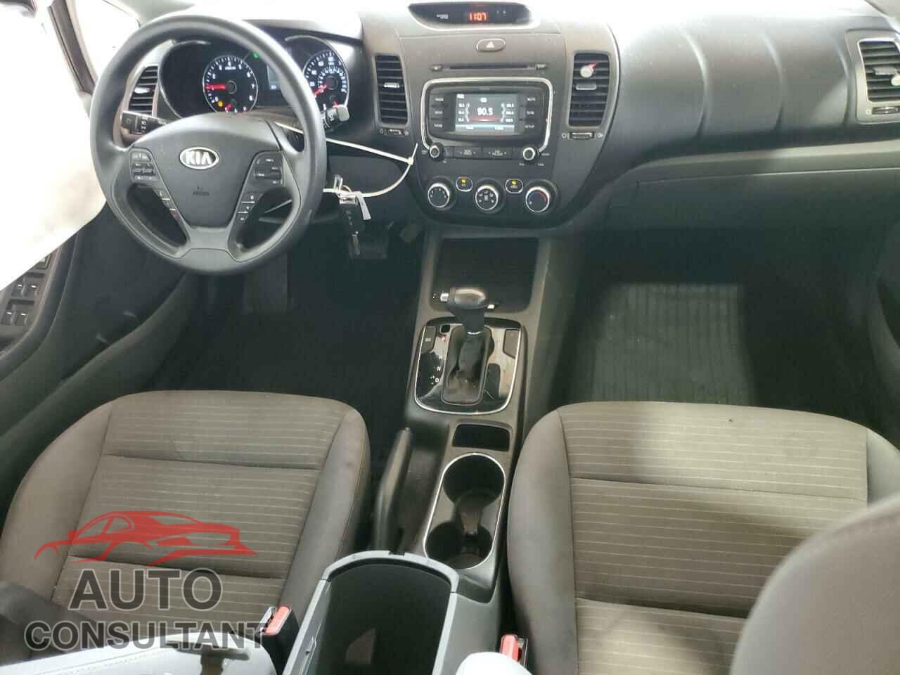 KIA FORTE 2017 - 3KPFL4A74HE109326