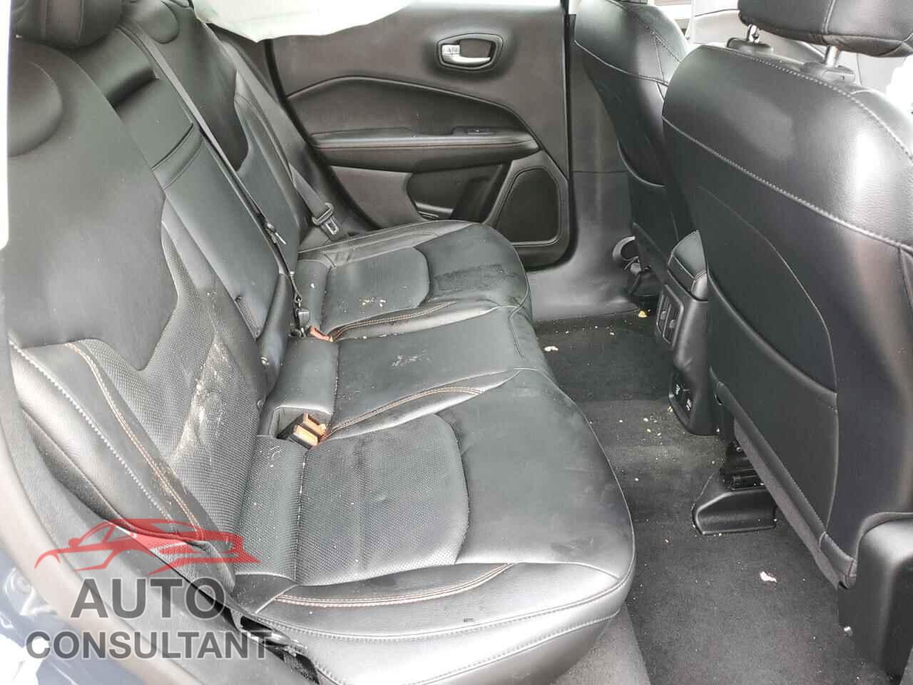 JEEP COMPASS 2018 - 3C4NJDCB4JT104924