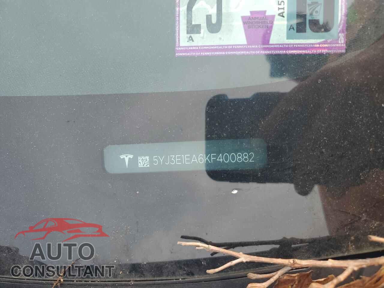 TESLA MODEL 3 2019 - 5YJ3E1EA6KF400882