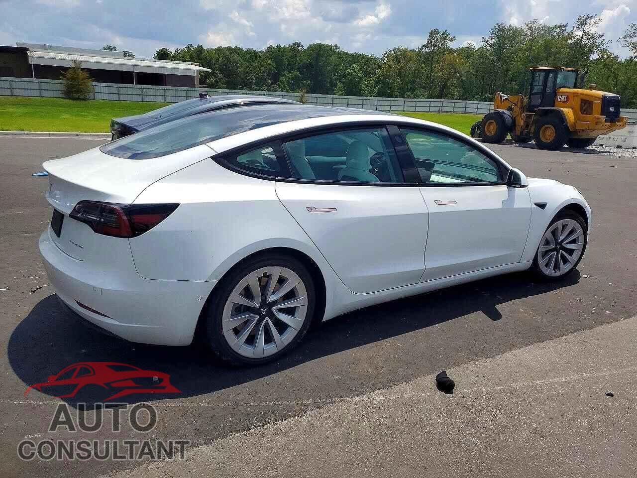 TESLA MODEL 3 2021 - 5YJ3E1EB5MF037275
