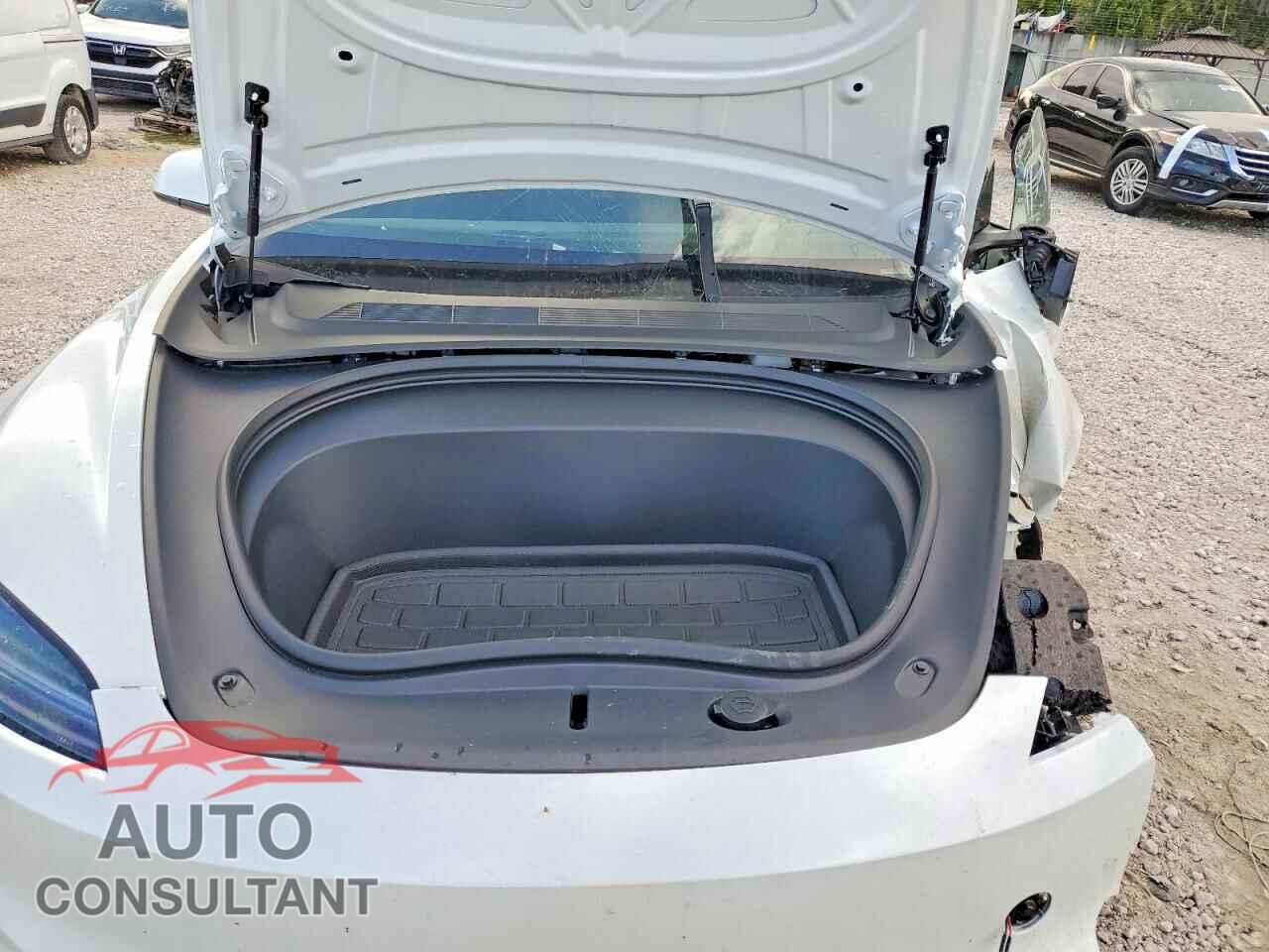 TESLA MODEL 3 2026 - 5YJ3E1EA8TF185653