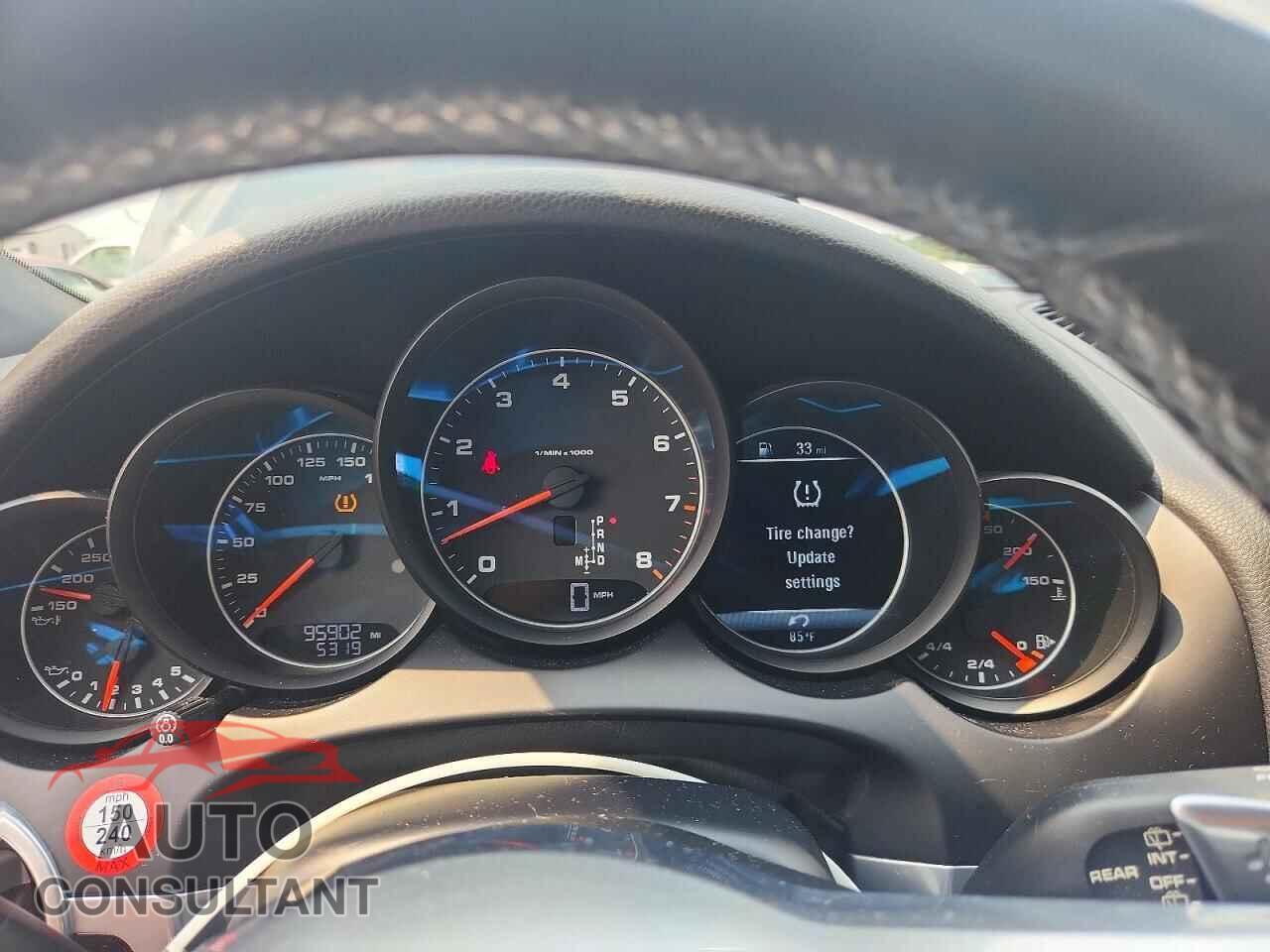 PORSCHE CAYENNE 2016 - WP1AA2A2XGLA08787