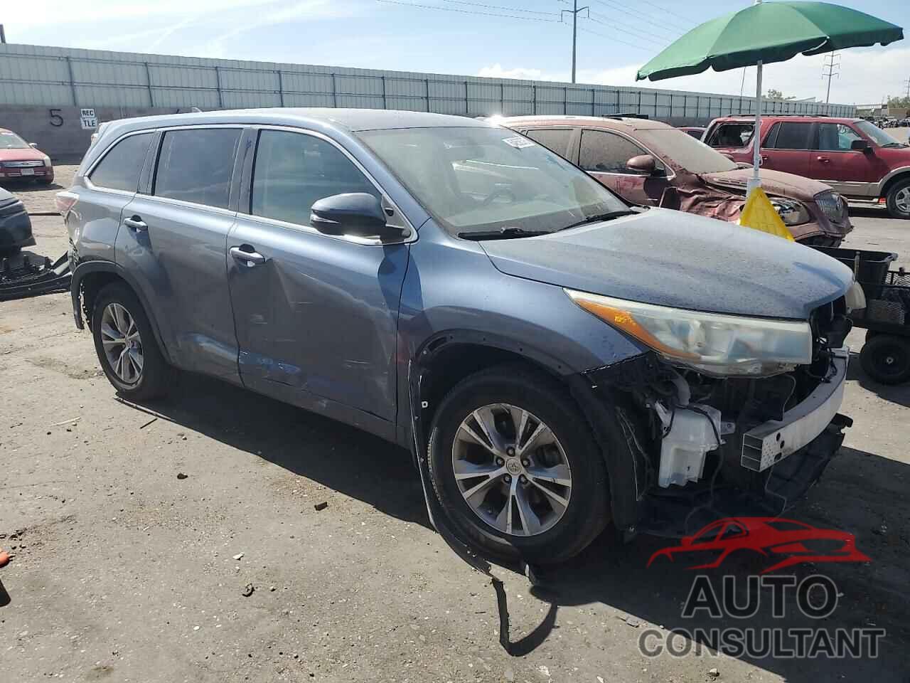 TOYOTA HIGHLANDER 2015 - 5TDBKRFH2FS131358