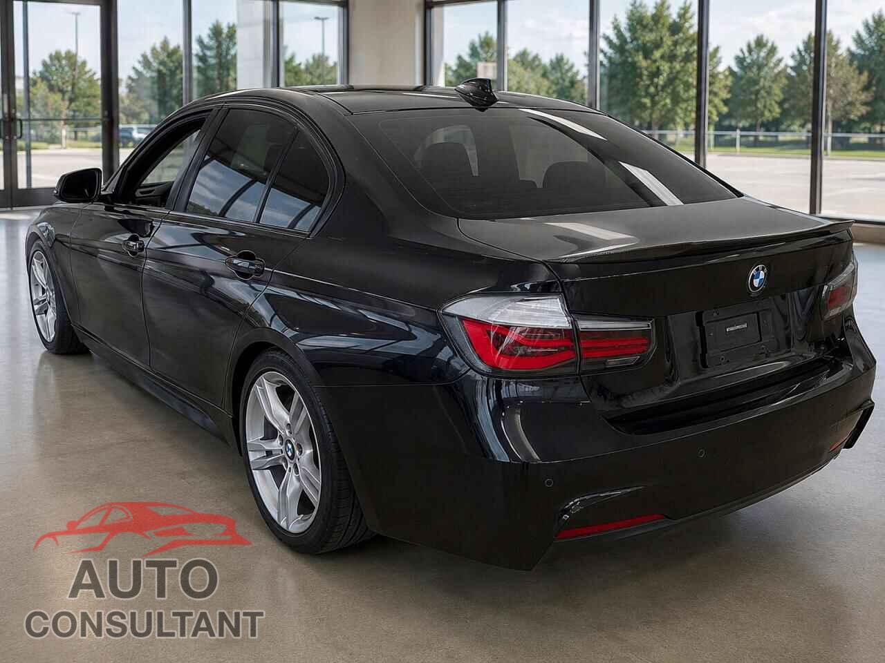 BMW 3 SERIES 2016 - WBA8E1G51GNT34317