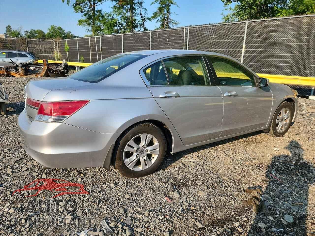 HONDA ACCORD 2011 - 1HGCP2F61BA018120