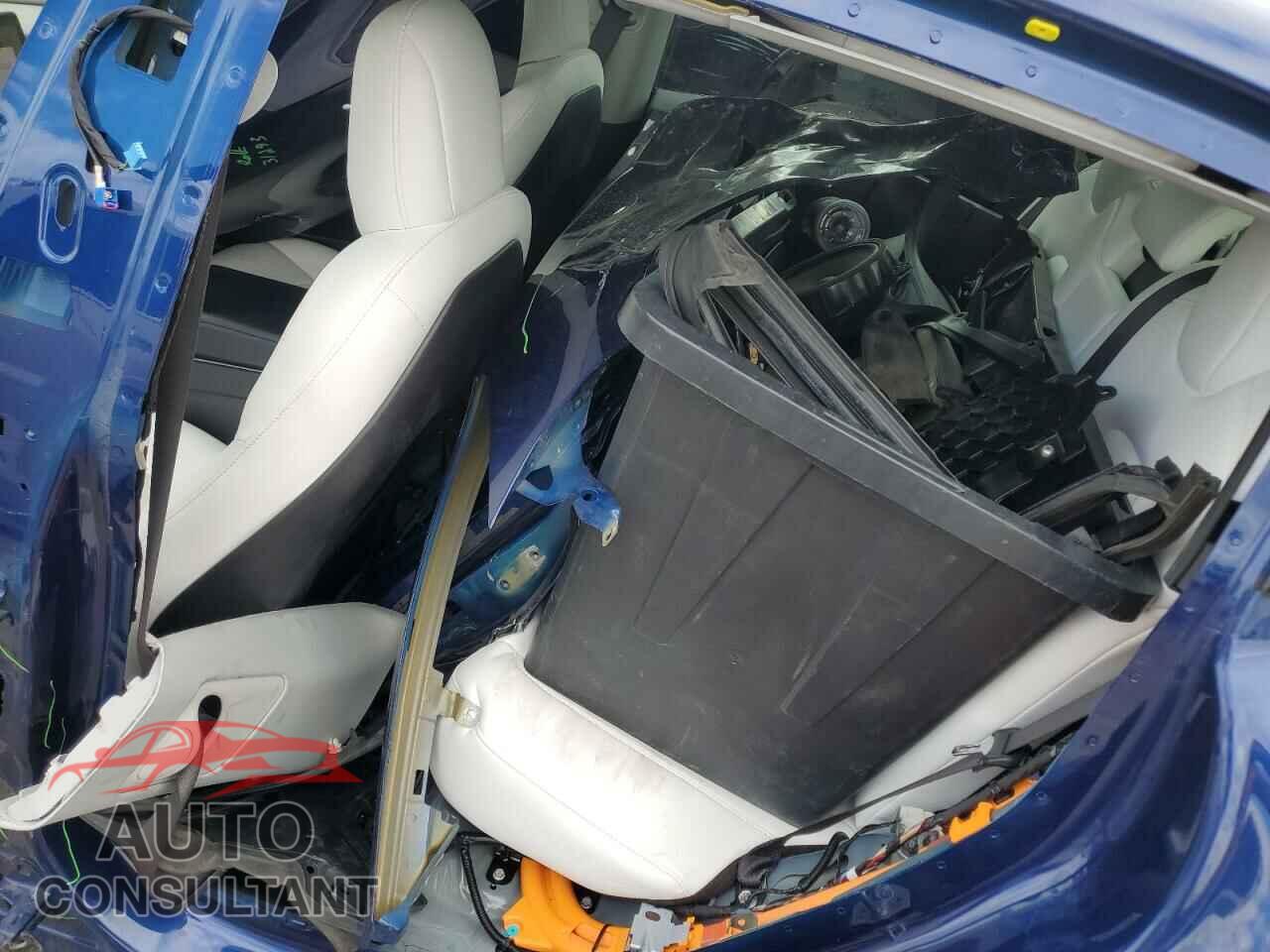TESLA MODEL 3 2018 - 5YJ3E1EB5JF096581