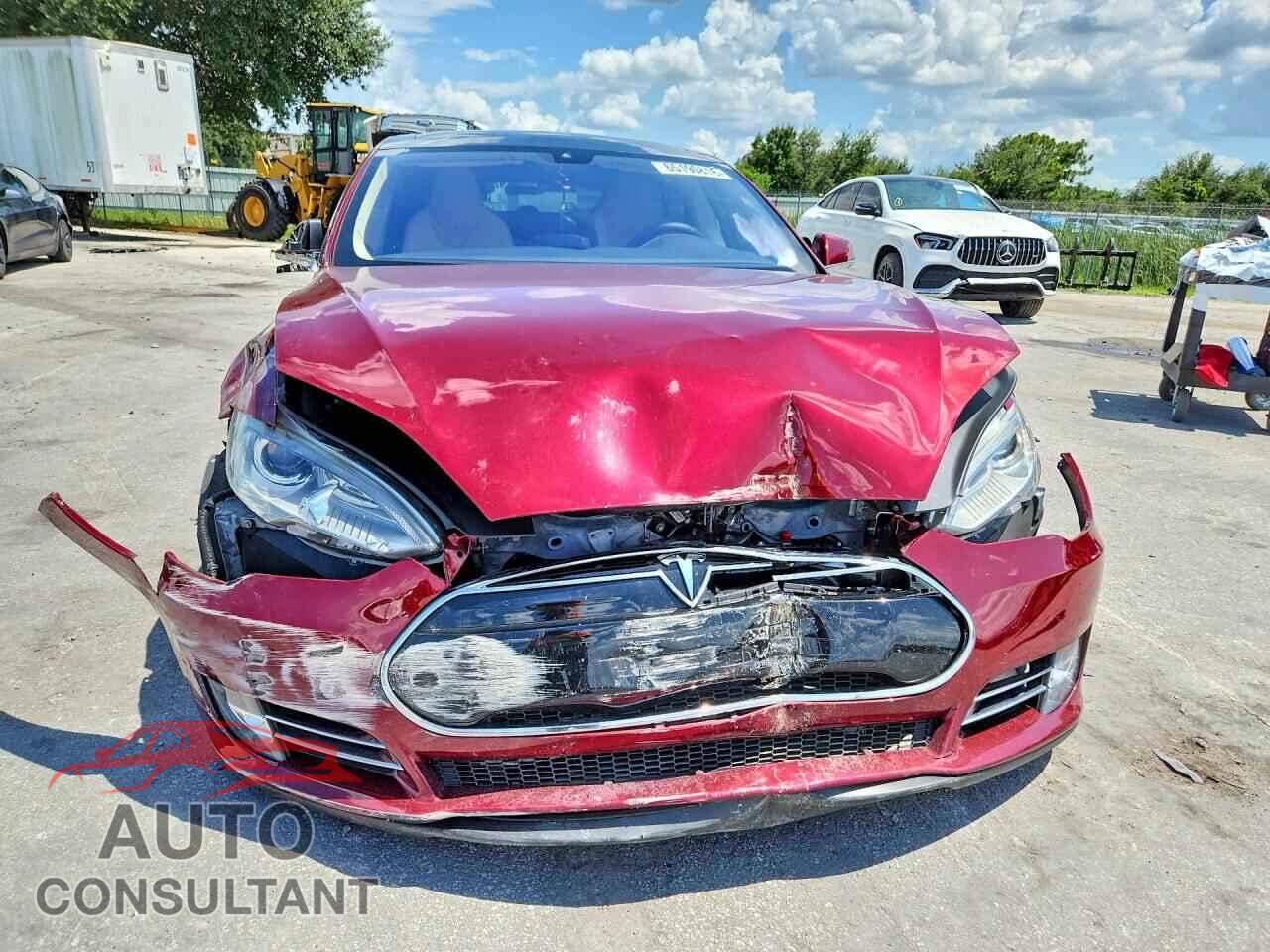 TESLA MODEL S 2012 - 5YJSA1DP2CFS01052