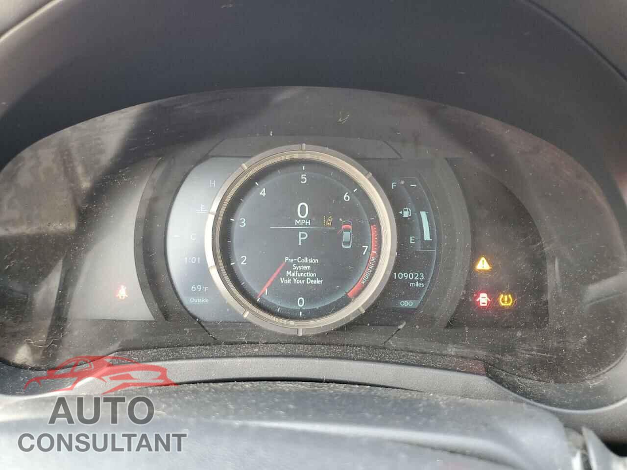 LEXUS IS 2017 - JTHCM1D28H5016026