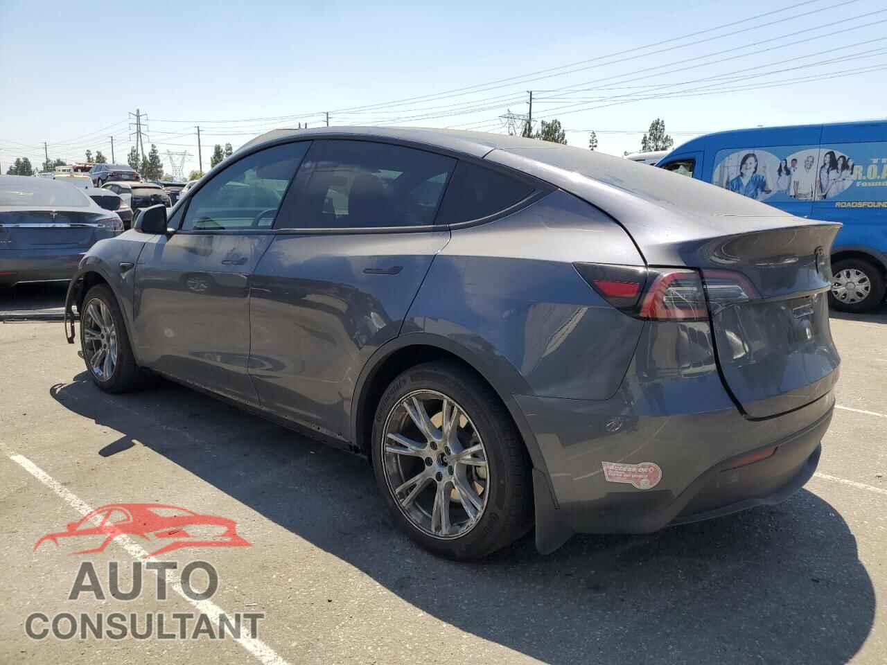 TESLA MODEL Y 2023 - 7SAYGAEEXPF902503