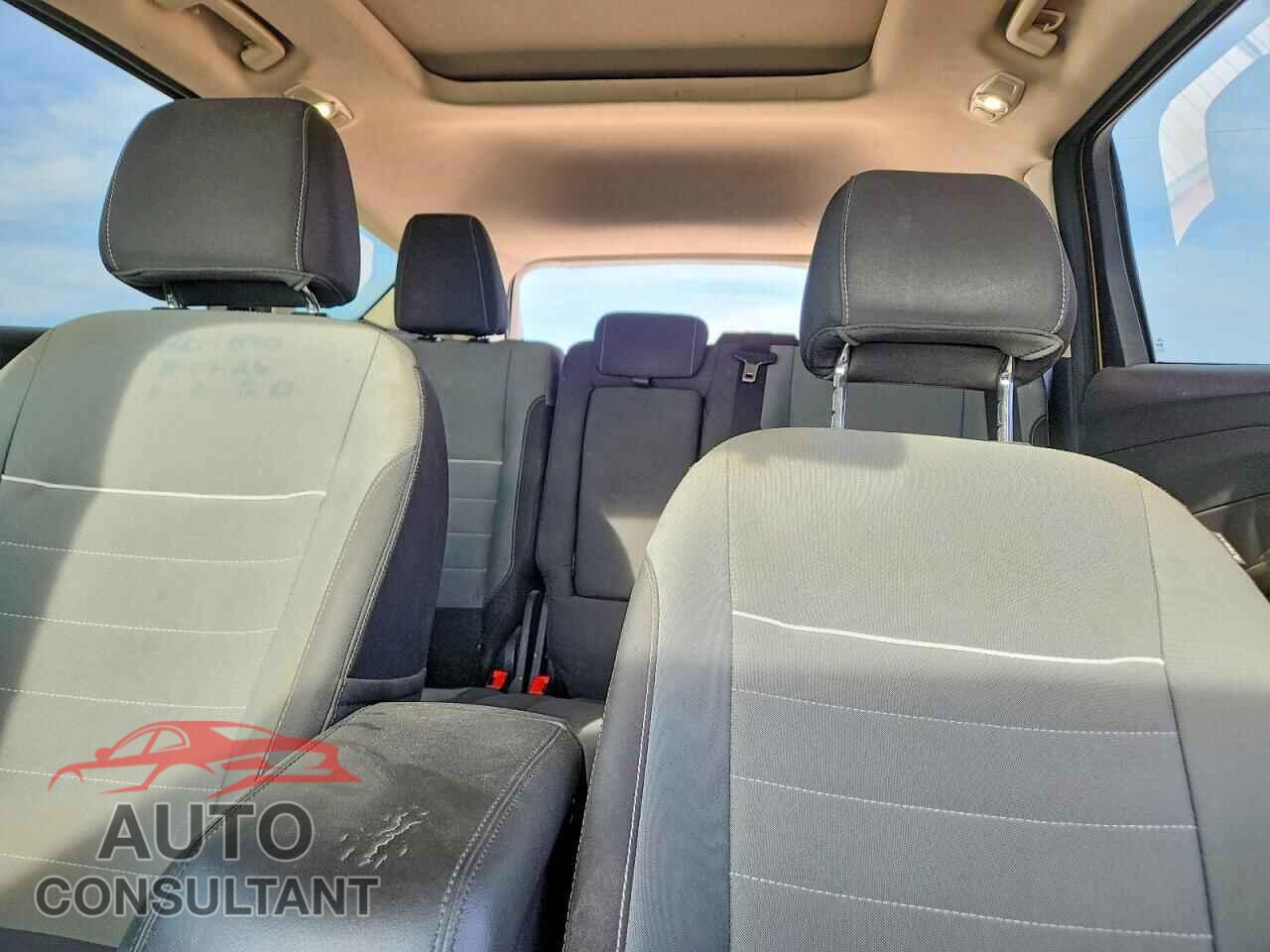 FORD ESCAPE 2015 - 1FMCU0G97FUB20543