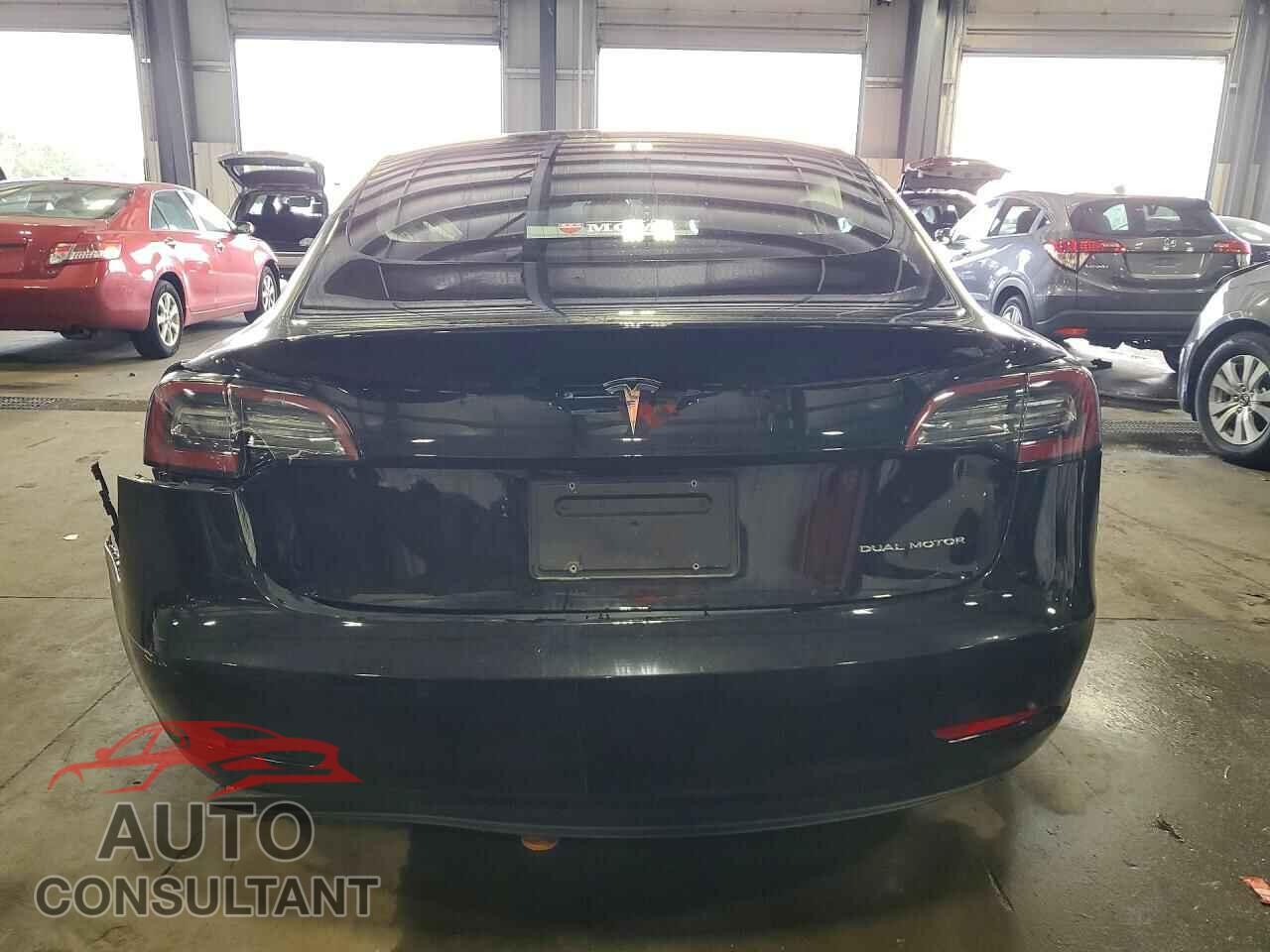 TESLA MODEL 3 2019 - 5YJ3E1EB0KF199070