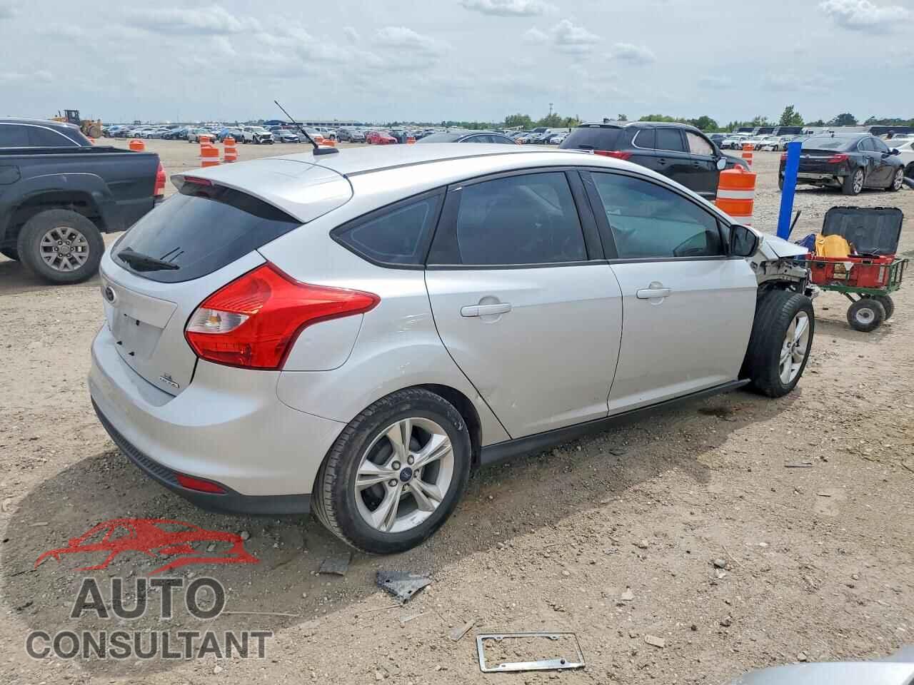 FORD FOCUS 2014 - 1FADP3K2XEL229150