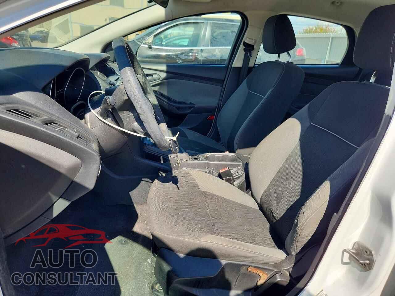 FORD FOCUS 2012 - 1FAHP3E21CL272172