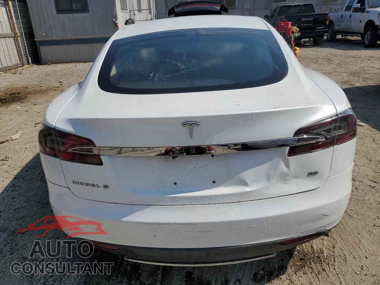 TESLA MODEL S 2013 - 5YJSA1CN2DFP08891