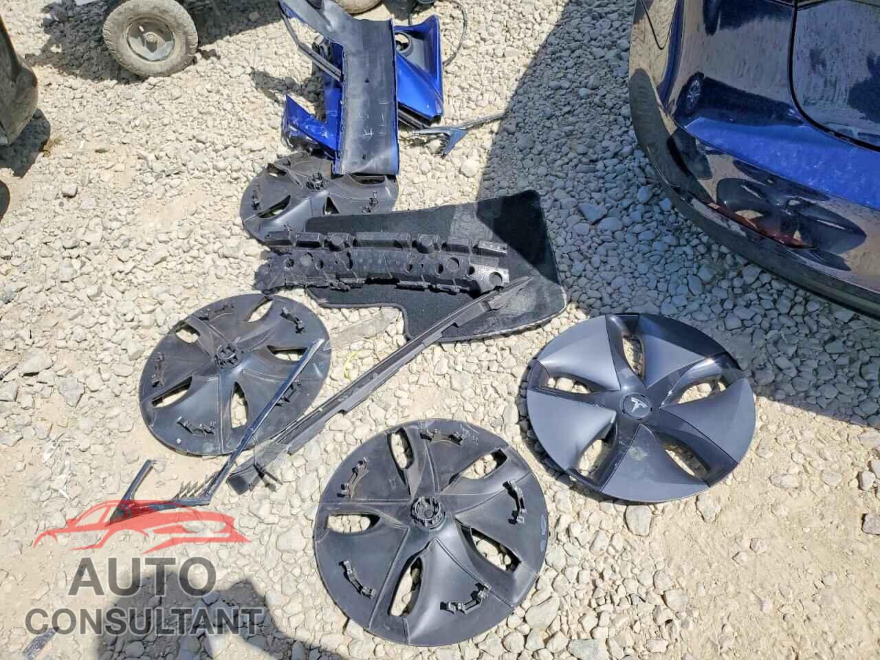 TESLA MODEL 3 2018 - 5YJ3E1EA7JF160952
