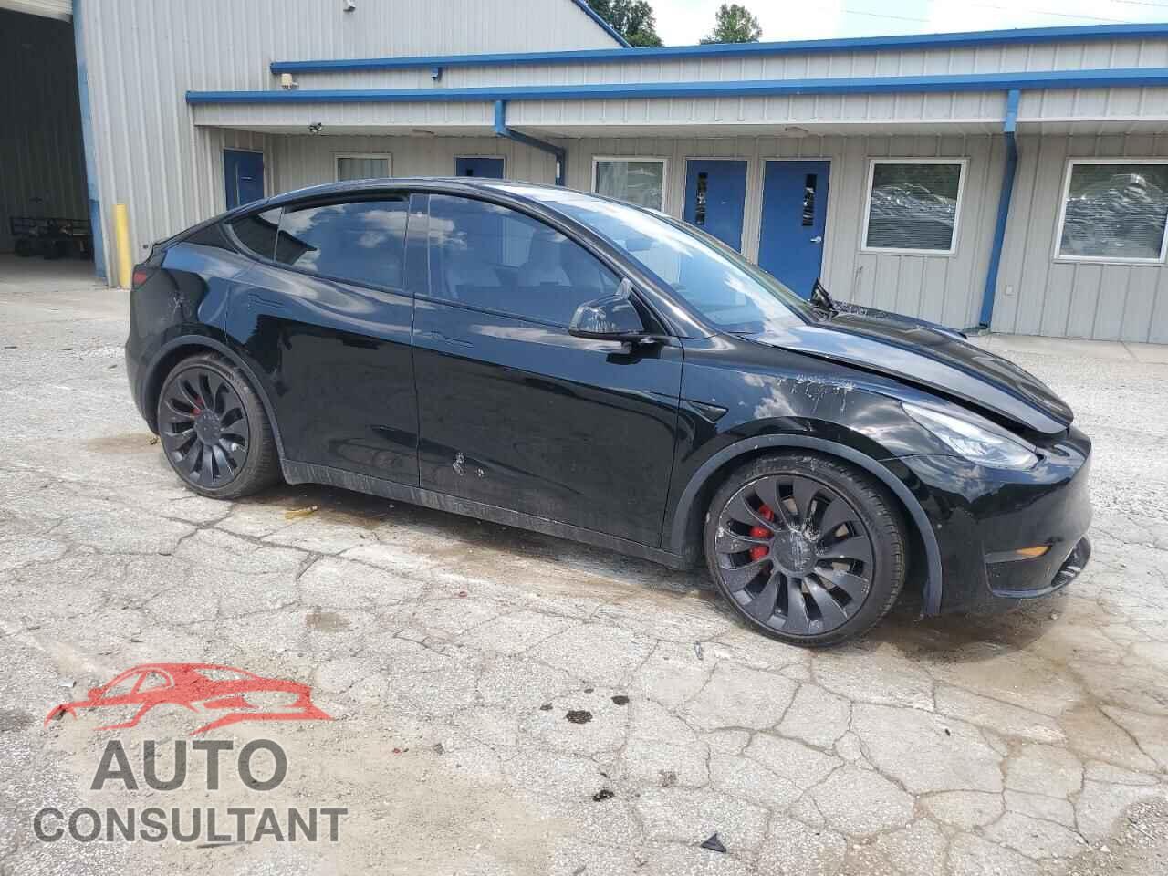TESLA MODEL Y 2020 - 5YJYGDEF2LF028181