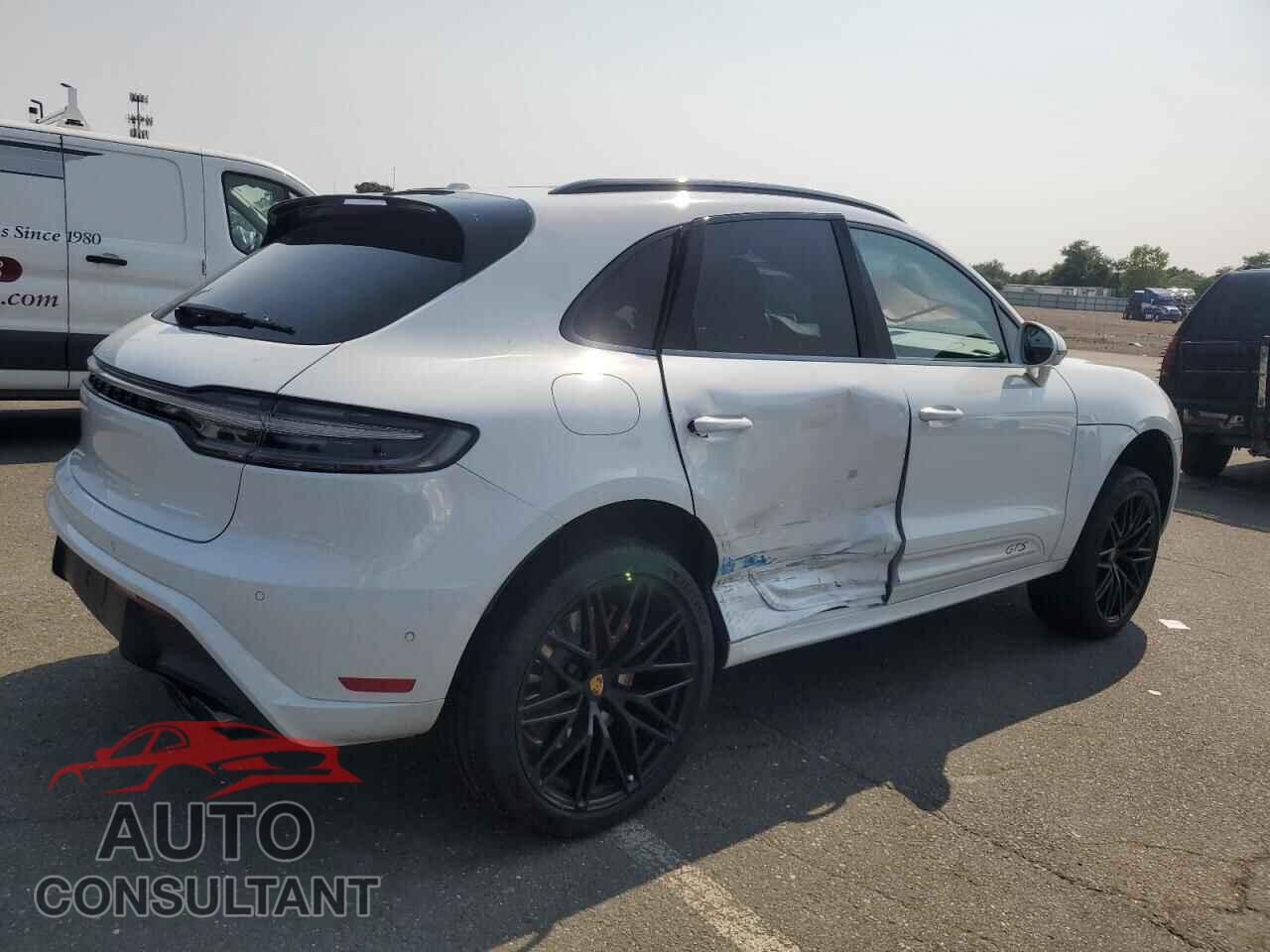 PORSCHE MACAN 2022 - WP1AF2A56NLB30135