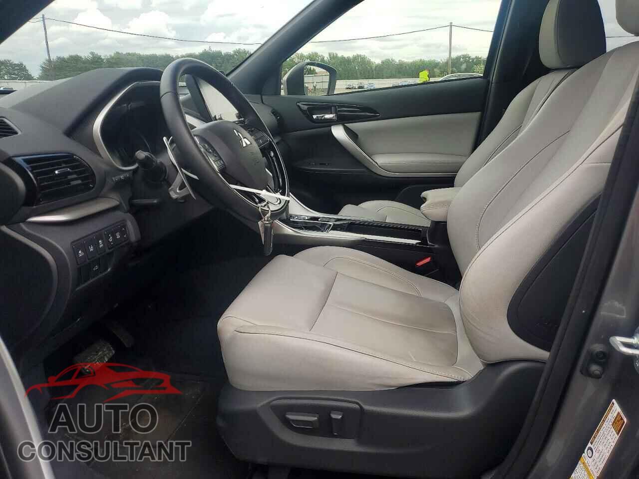 MITSUBISHI ECLIPSE 2024 - JA4ATWAA8RZ003981