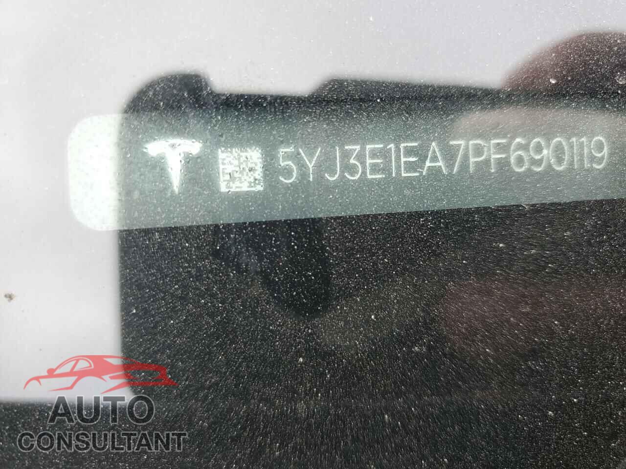 TESLA MODEL 3 2023 - 5YJ3E1EA7PF690119