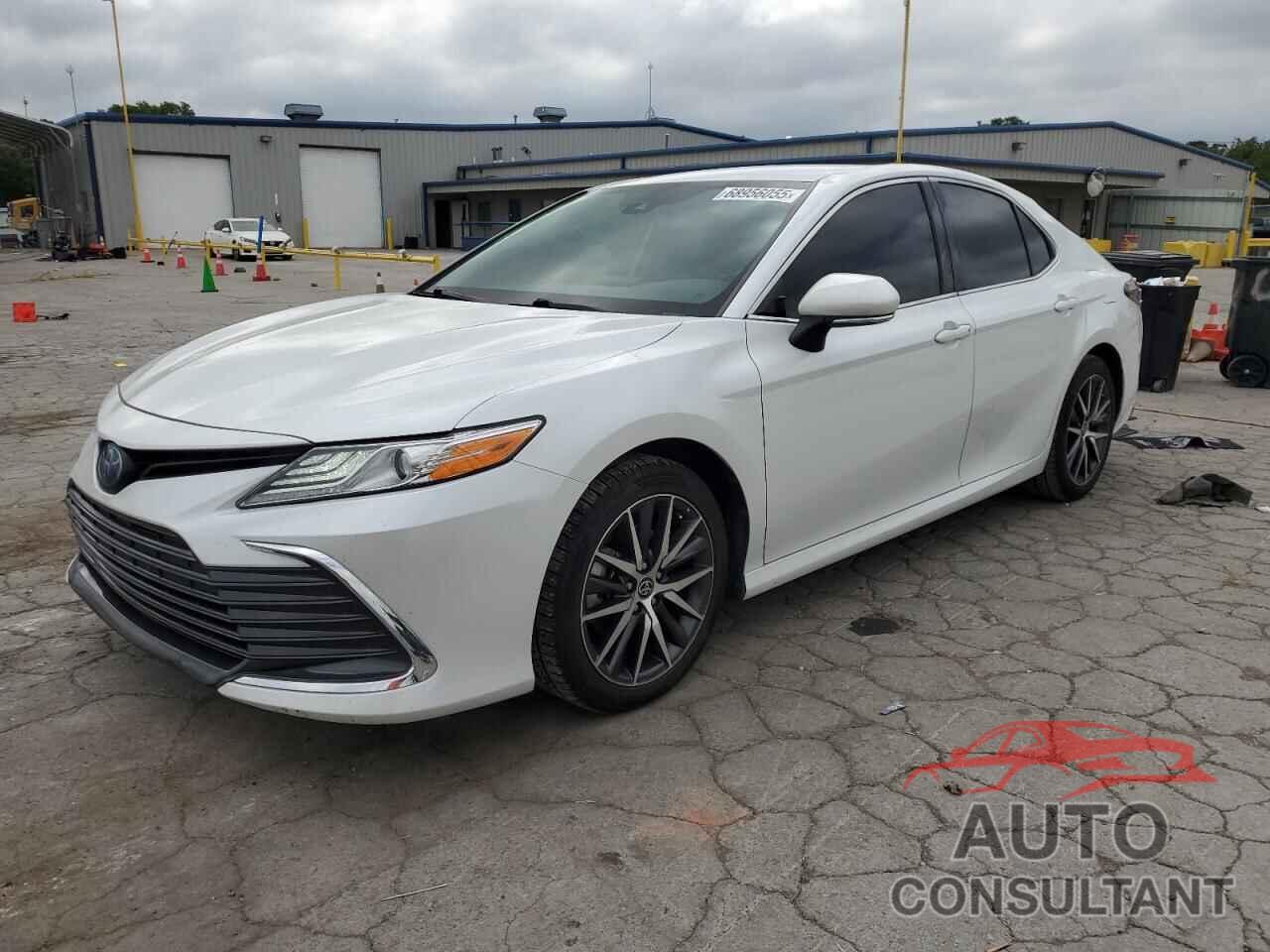 TOYOTA CAMRY 2022 - 4T1F31AK0NU588601
