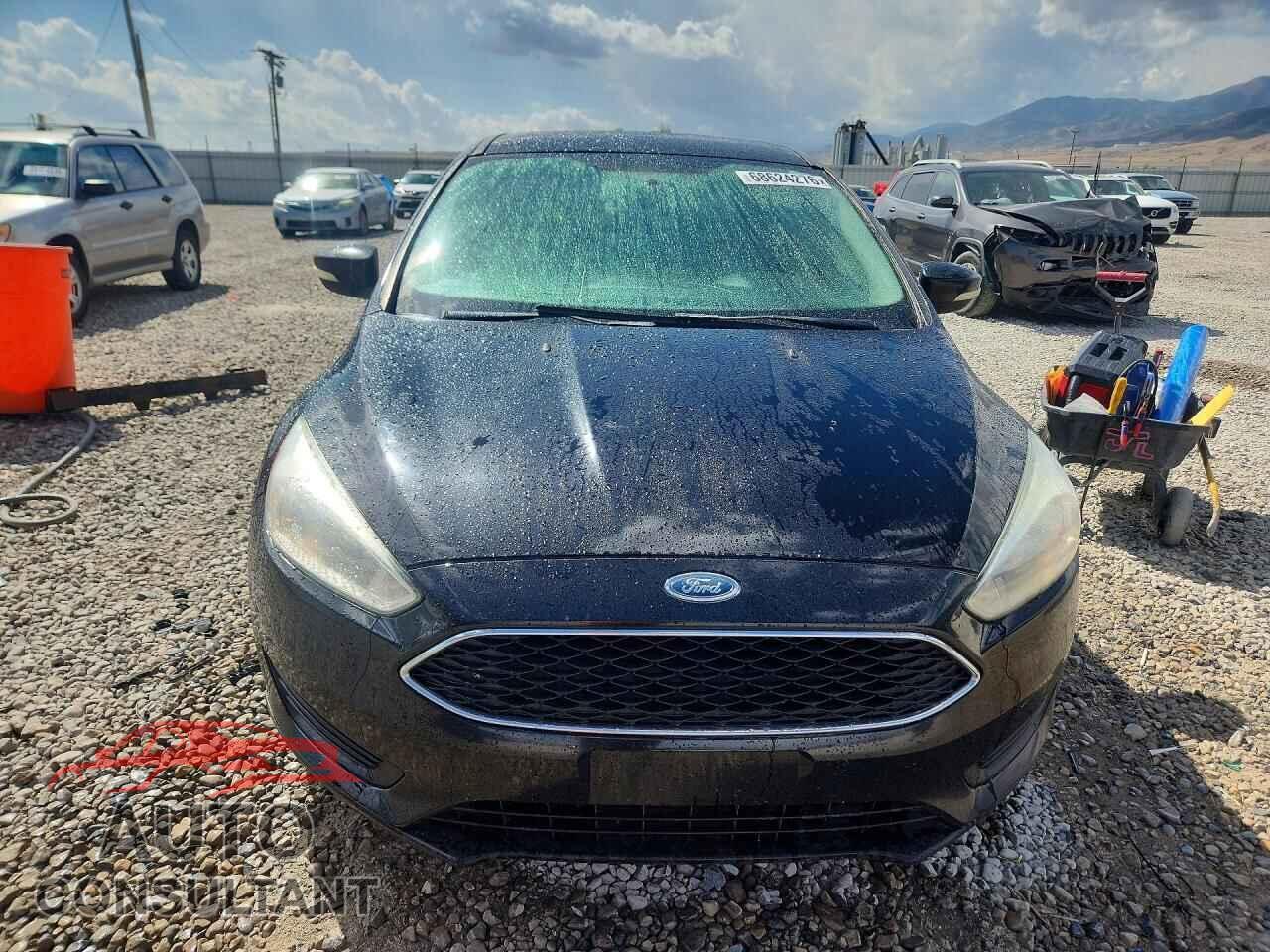 FORD FOCUS 2017 - 1FADP3F2XHL217708