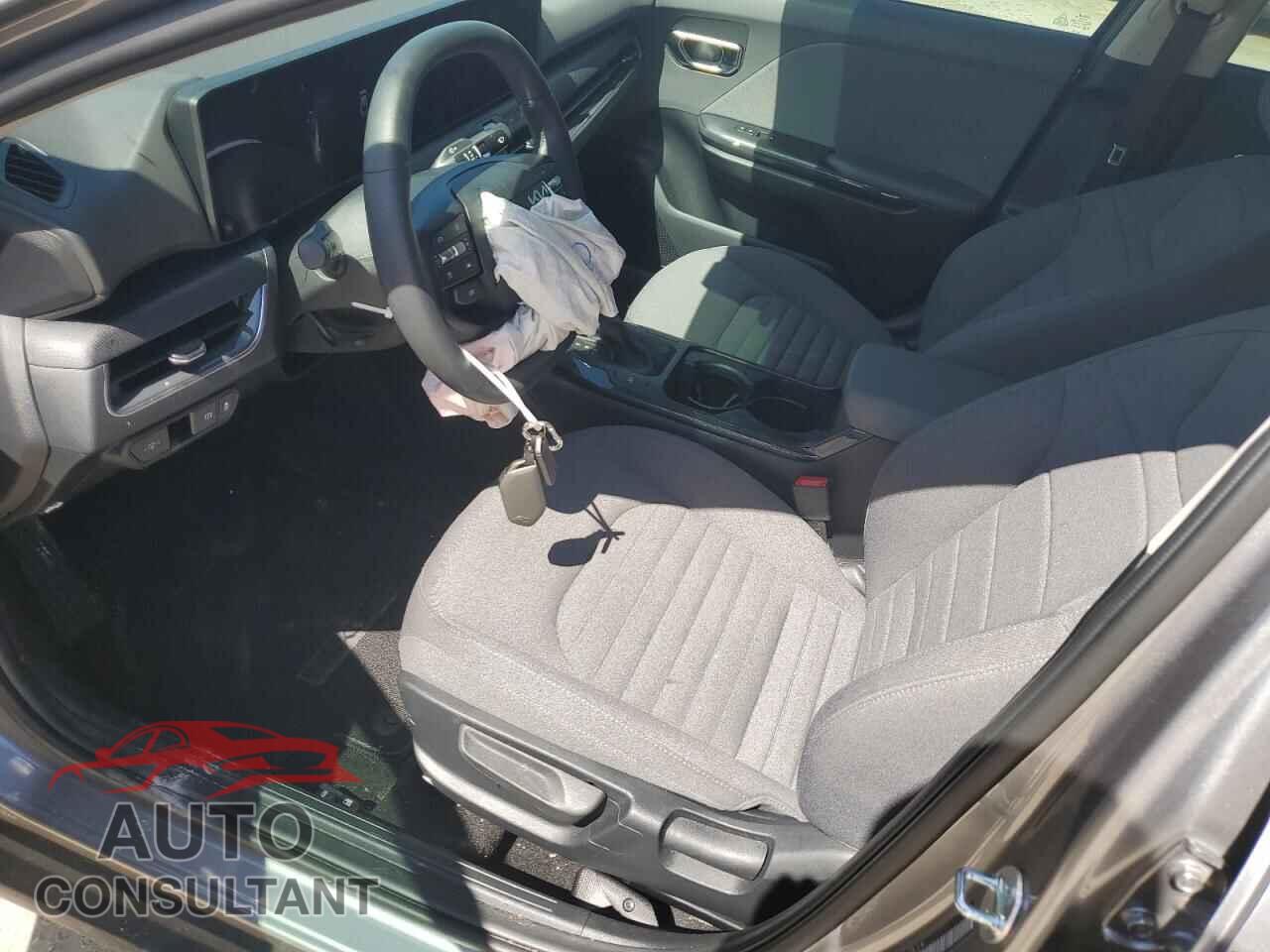 KIA K4 EX 2025 - 3KPFU4DE9SE018518