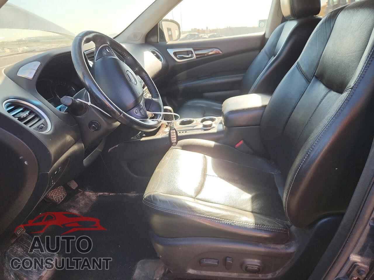NISSAN PATHFINDER 2013 - 5N1AR2MM7DC668400
