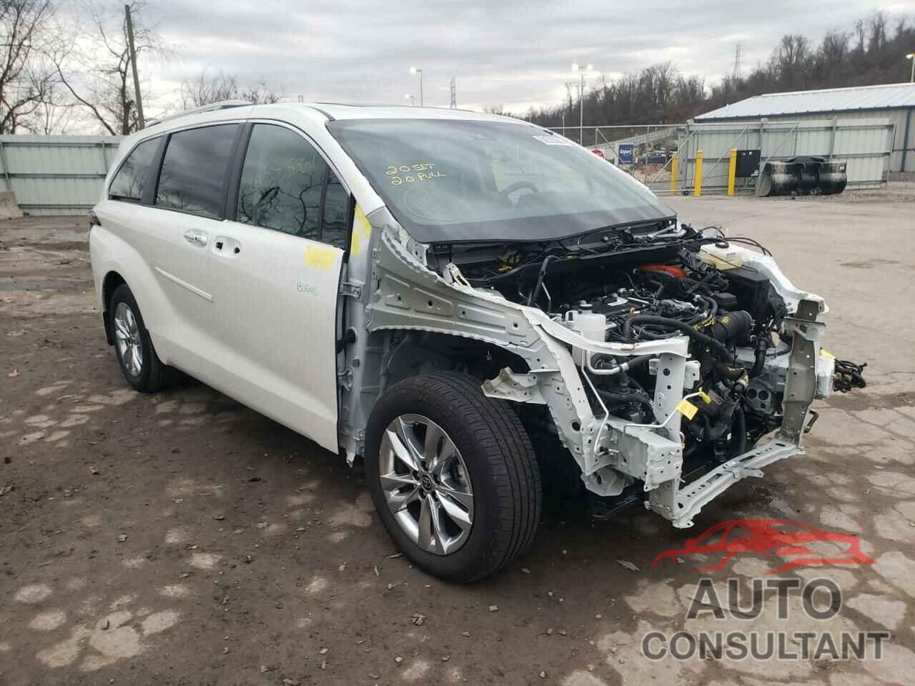 TOYOTA SIENNA 2021 - 5TDZSKFC5MS014851