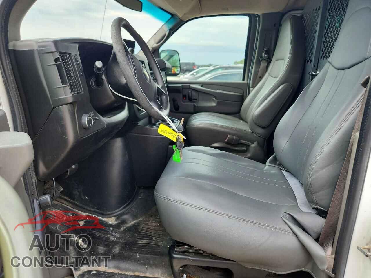 CHEVROLET EXPRESS 2013 - 1GCSGAFX5D1104322