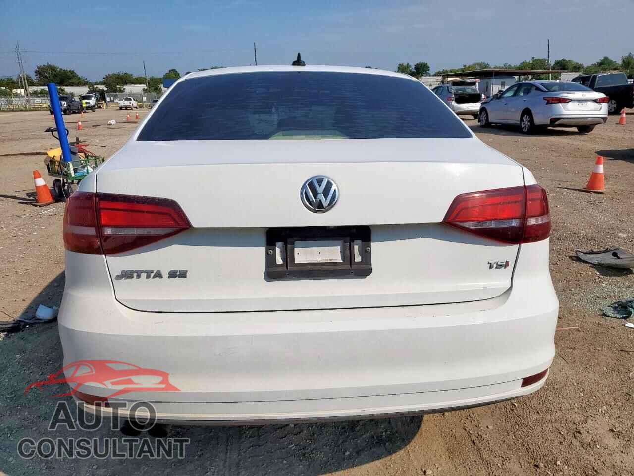 VOLKSWAGEN JETTA 2017 - 3VWDB7AJ4HM399545