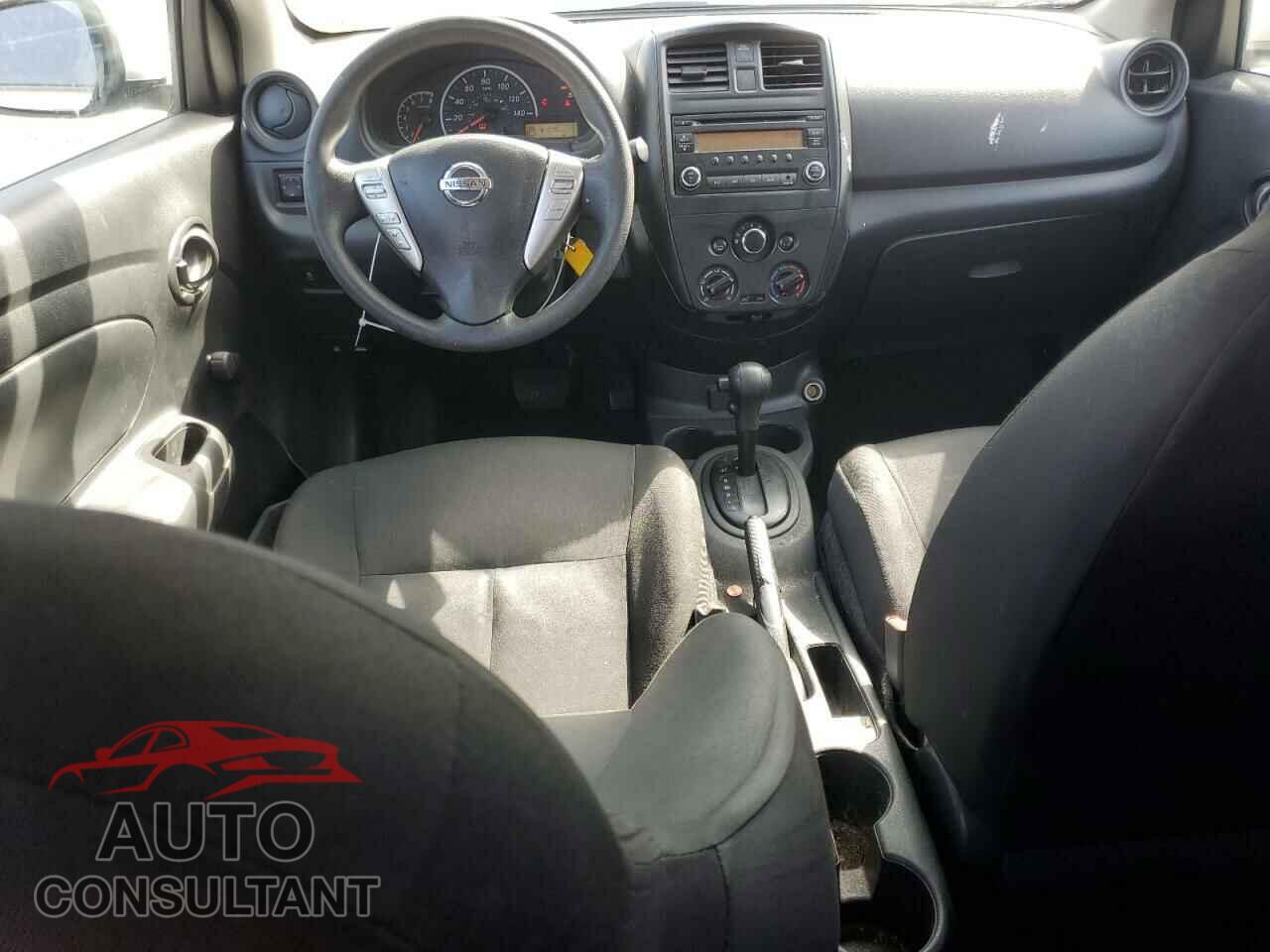 NISSAN VERSA 2017 - 3N1CN7AP3HL833747