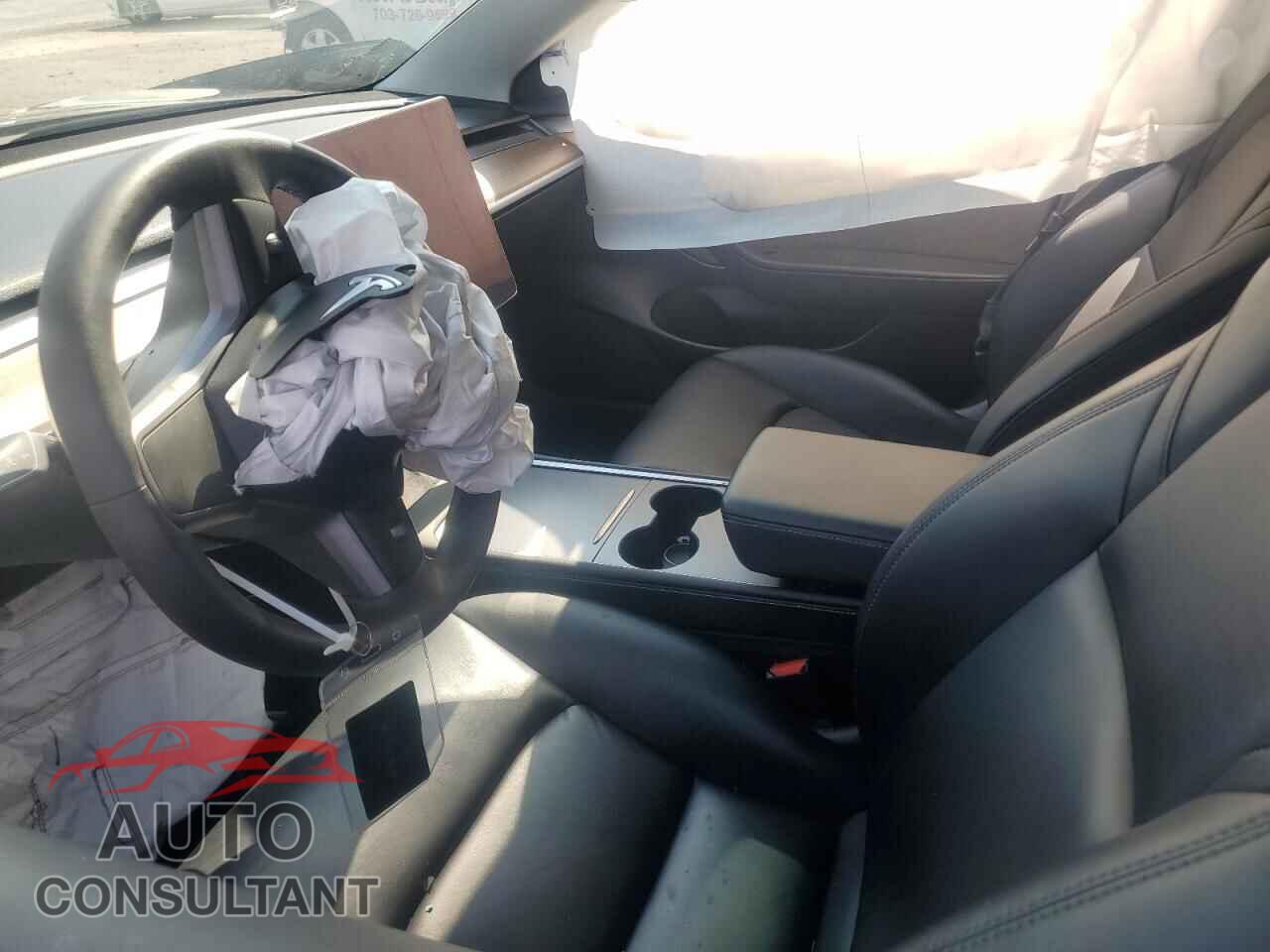 TESLA MODEL 3 2021 - 5YJ3E1EC8MF084602