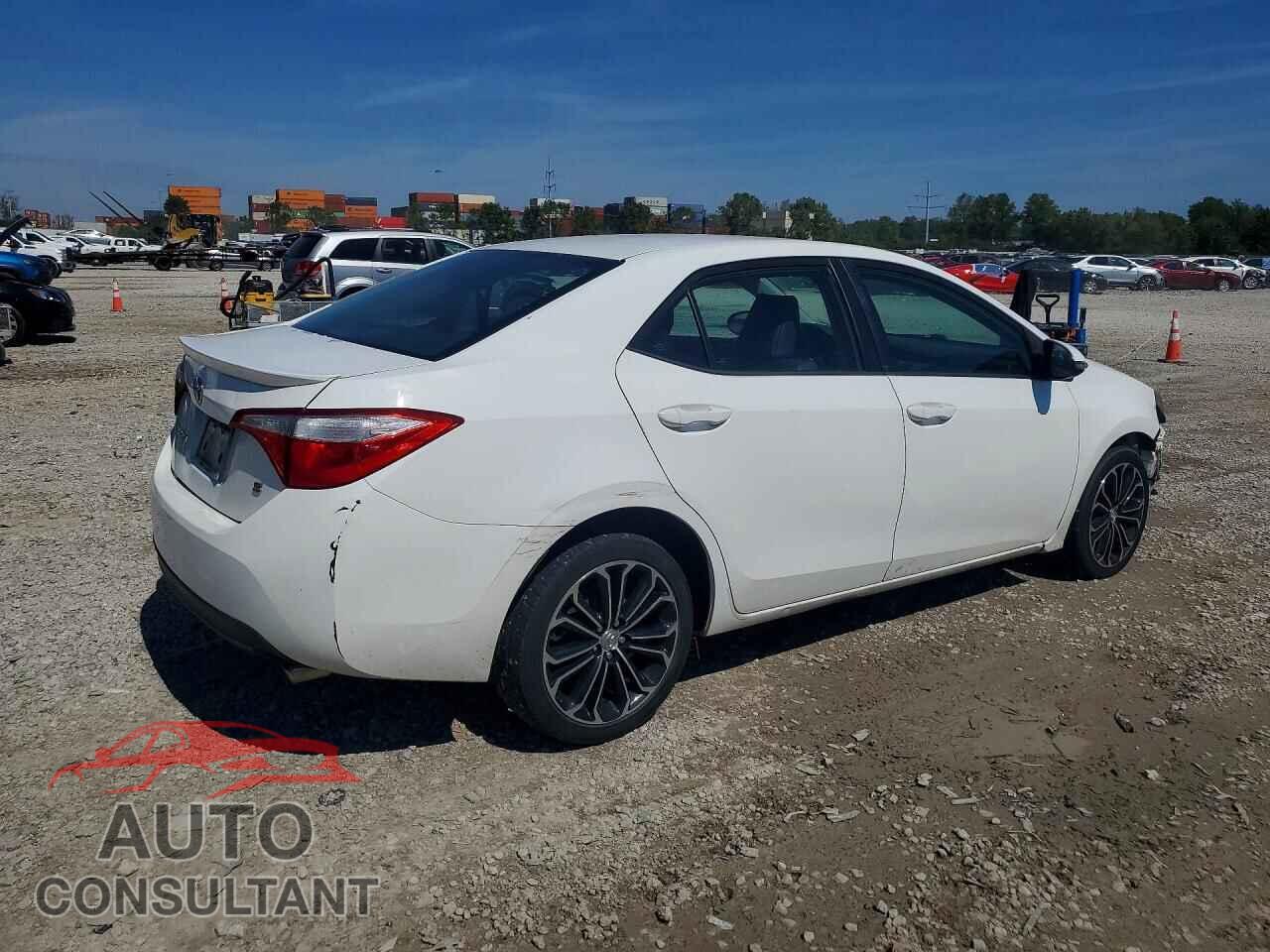 TOYOTA COROLLA 2015 - 5YFBURHE1FP282777