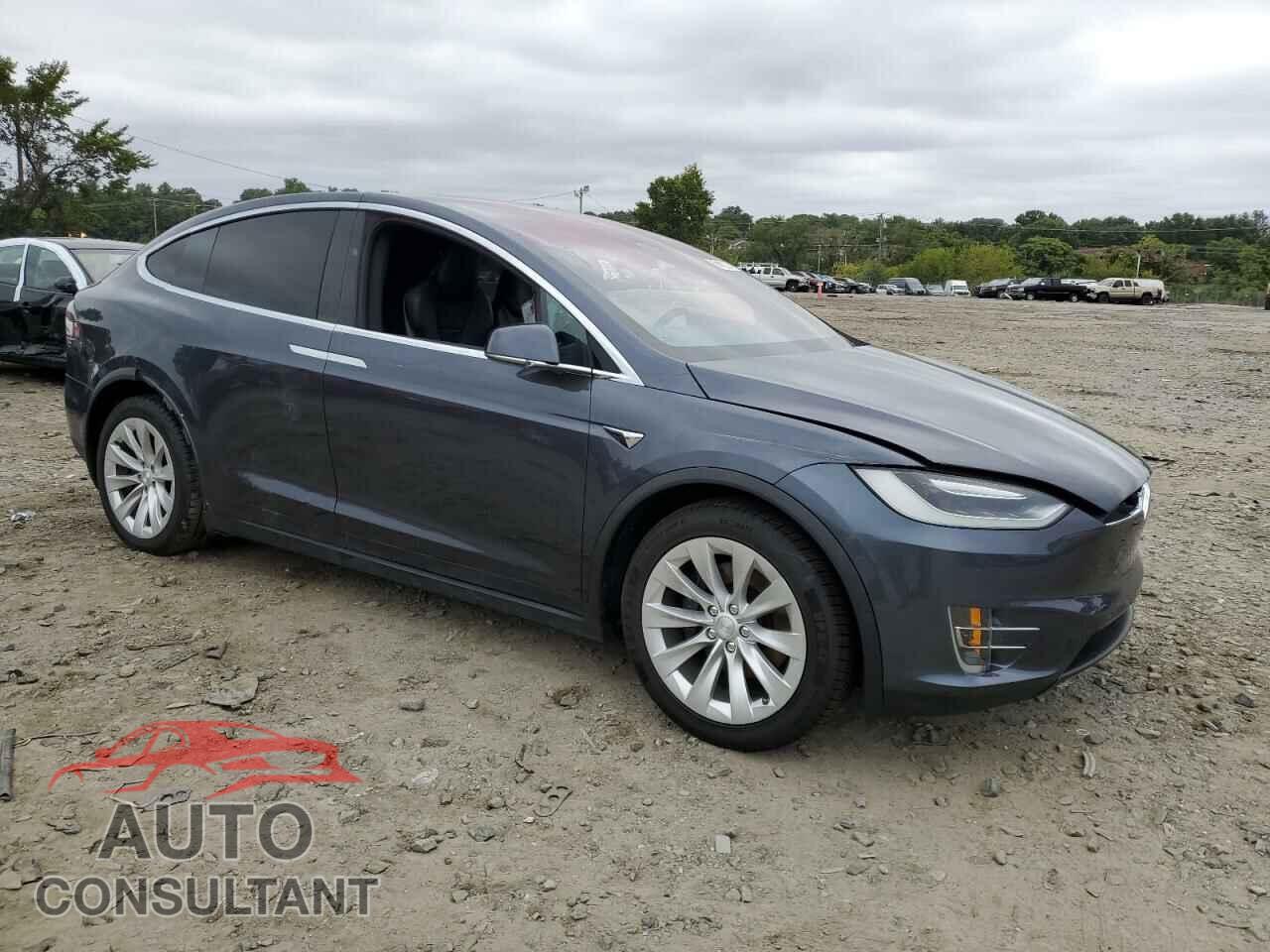 TESLA MODEL X 2016 - 5YJXCDE20GF026164