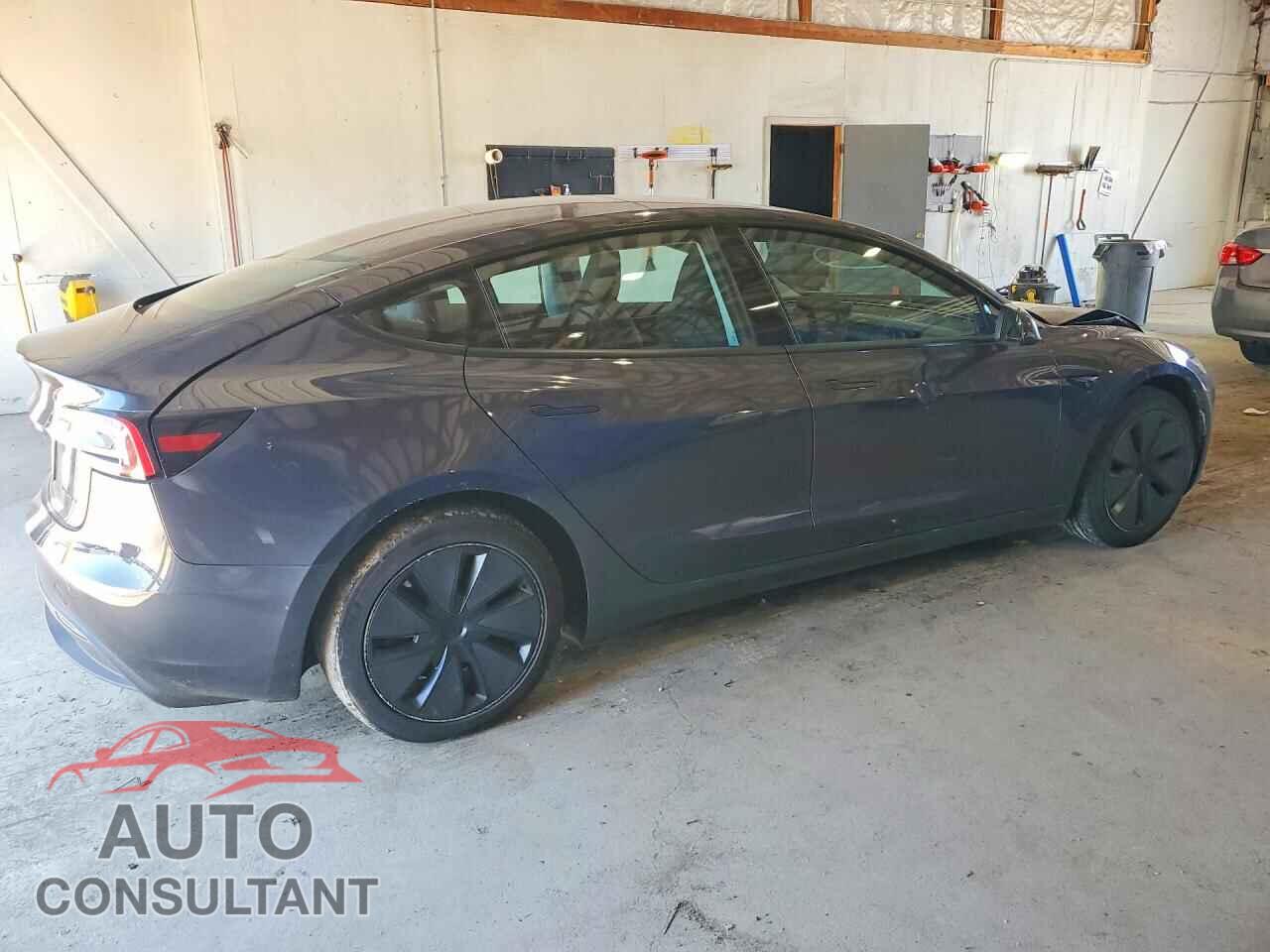 TESLA MODEL 3 2026 - 5YJ3E1EB3TF124686