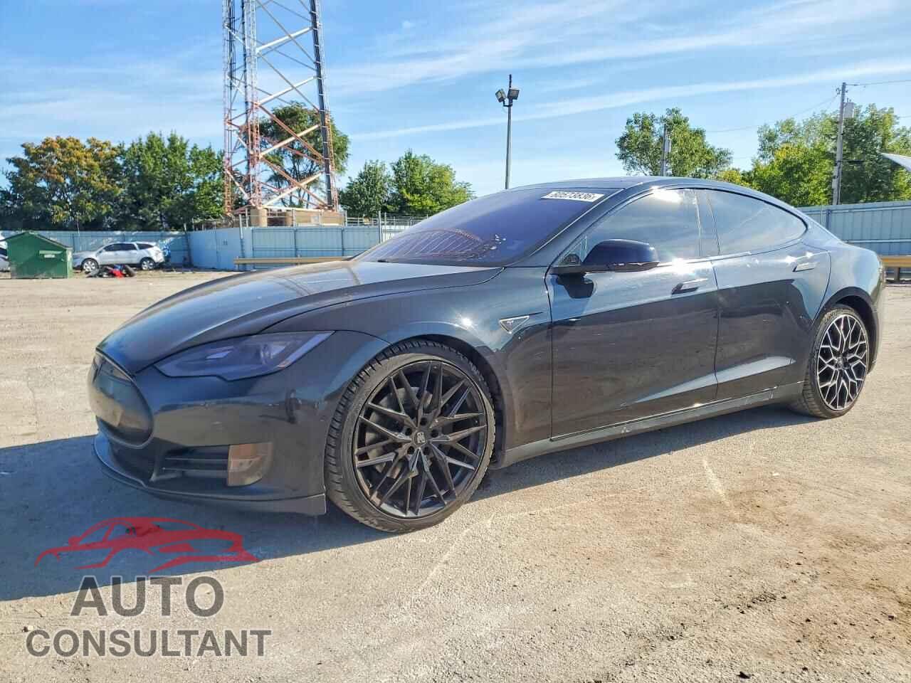 TESLA MODEL S 2016 - 5YJSA1E10GF127744