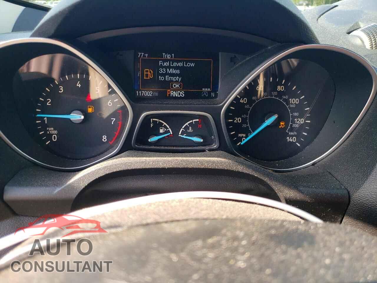 FORD ESCAPE 2017 - 1FMCU9J96HUB54103