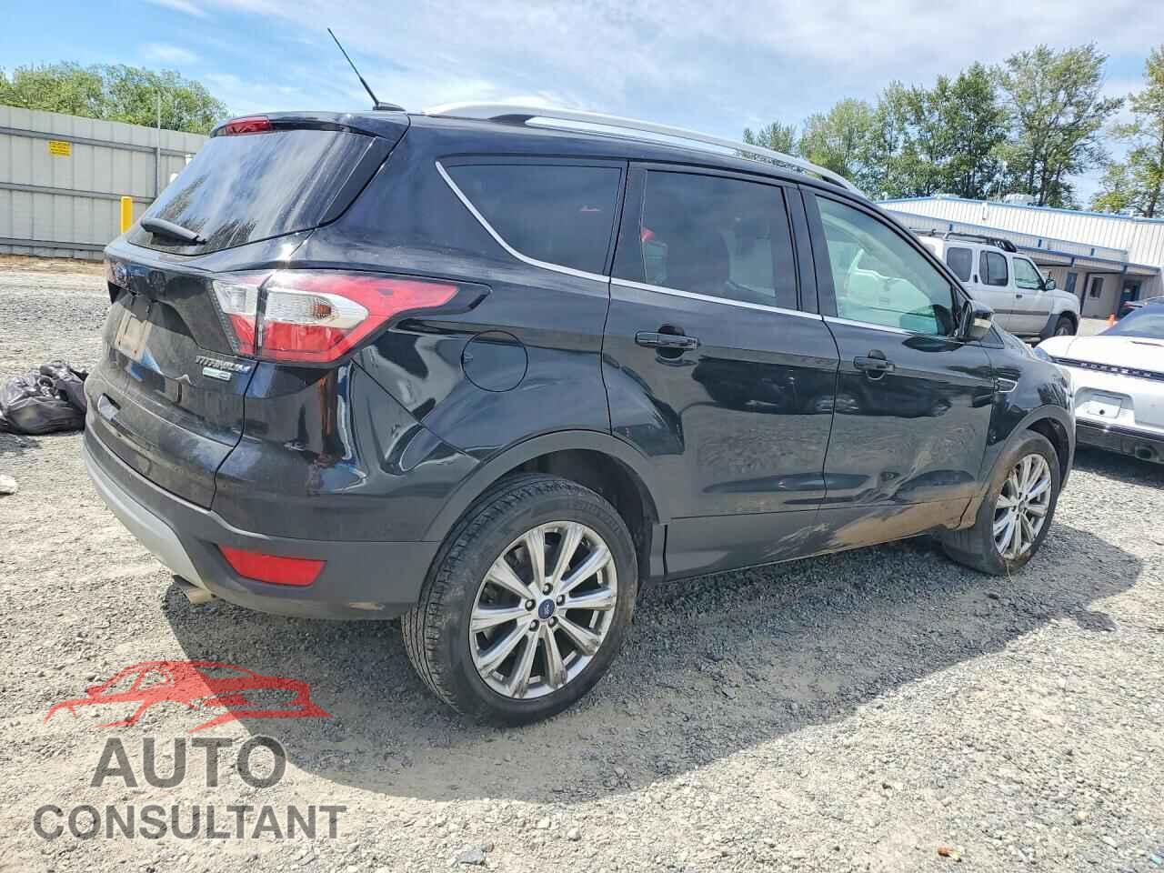 FORD ESCAPE 2017 - 1FMCU9JD2HUE37618