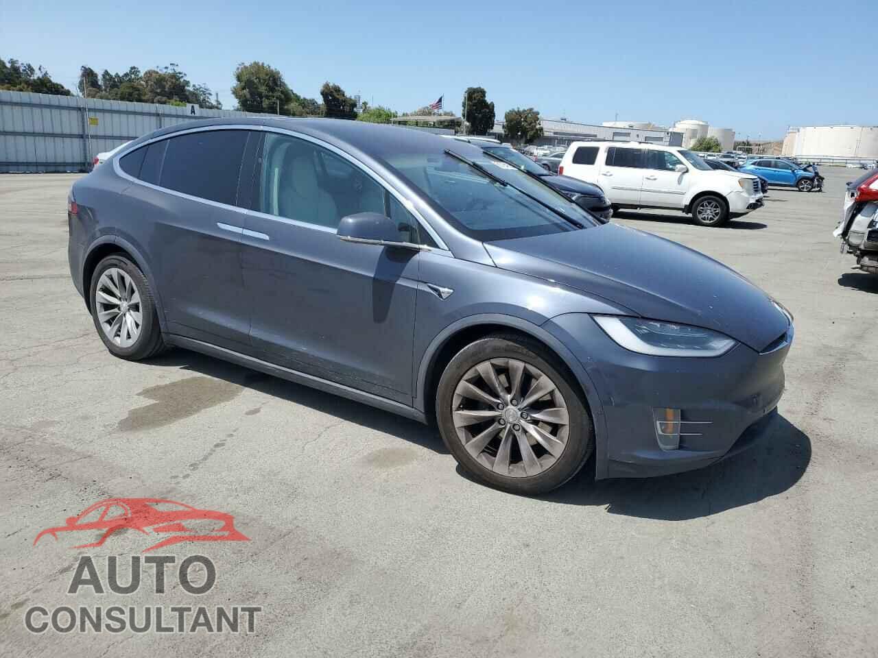 TESLA MODEL X 2018 - 5YJXCDE24JF106610