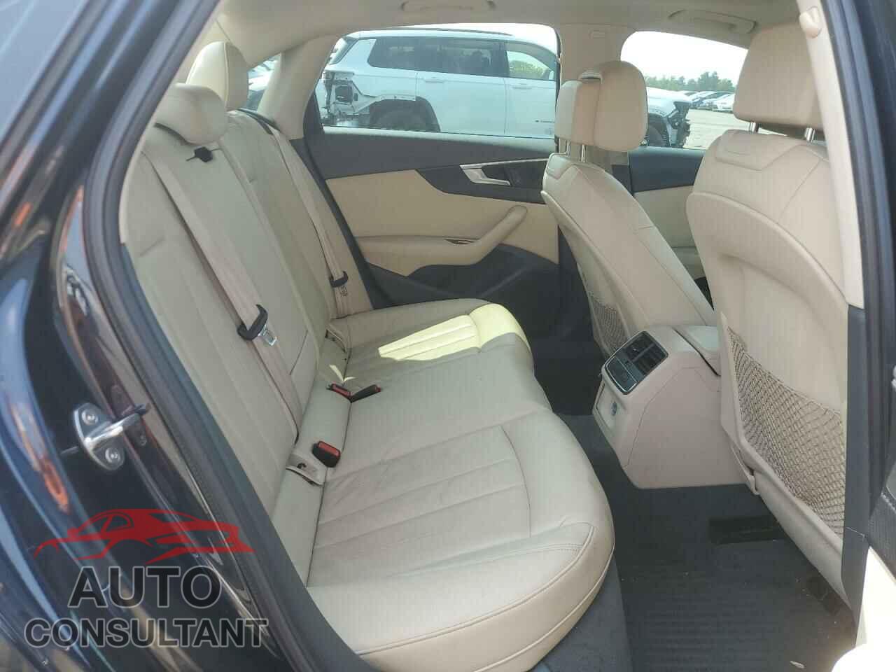 AUDI A4 2018 - WAUDNAF41JA083000