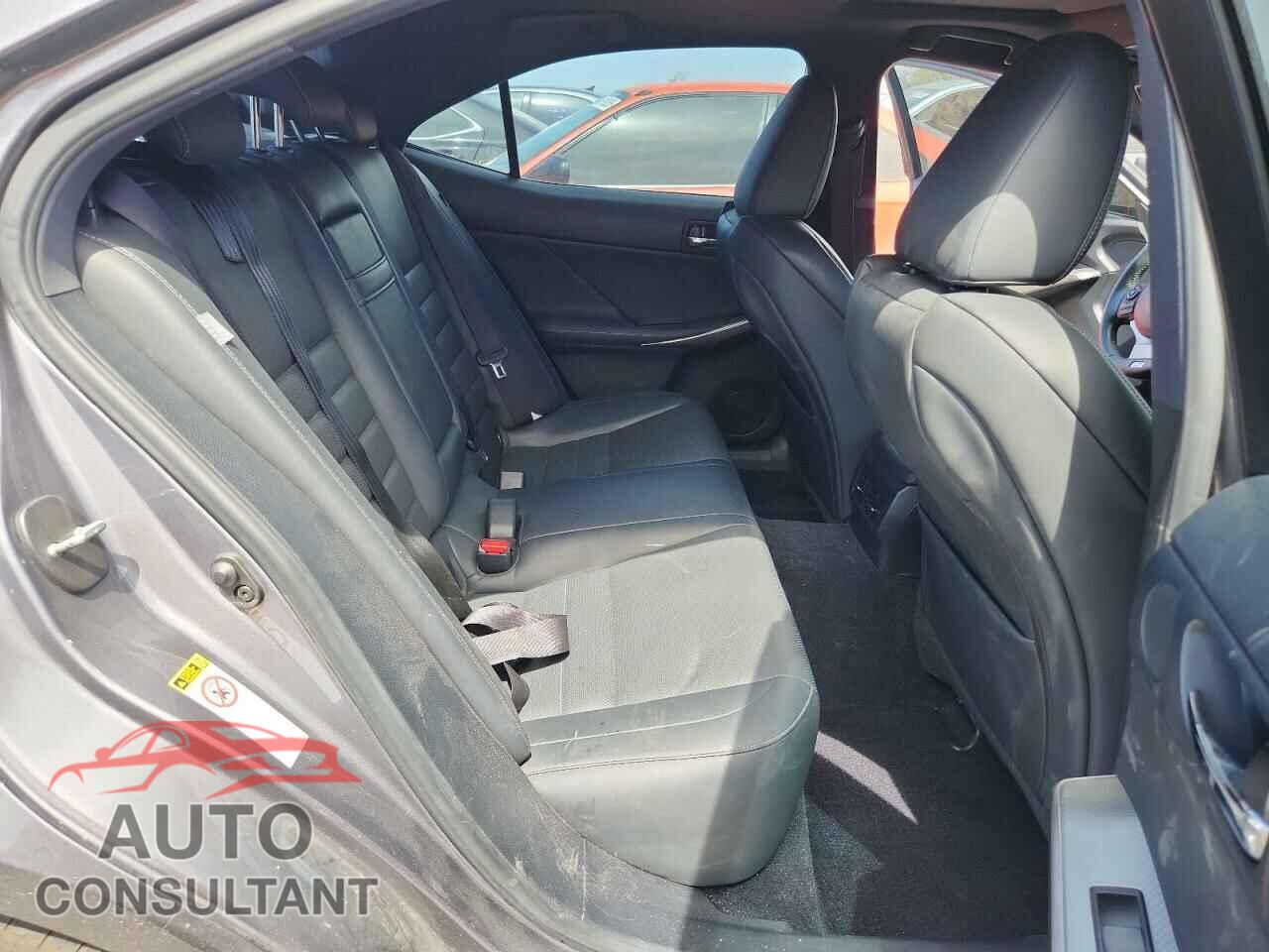 LEXUS IS 2014 - JTHBF1D28E5015637