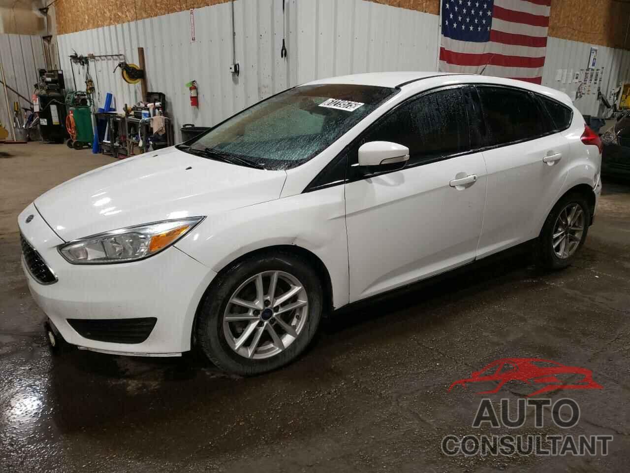 FORD FOCUS 2017 - 1FADP3K23HL272037