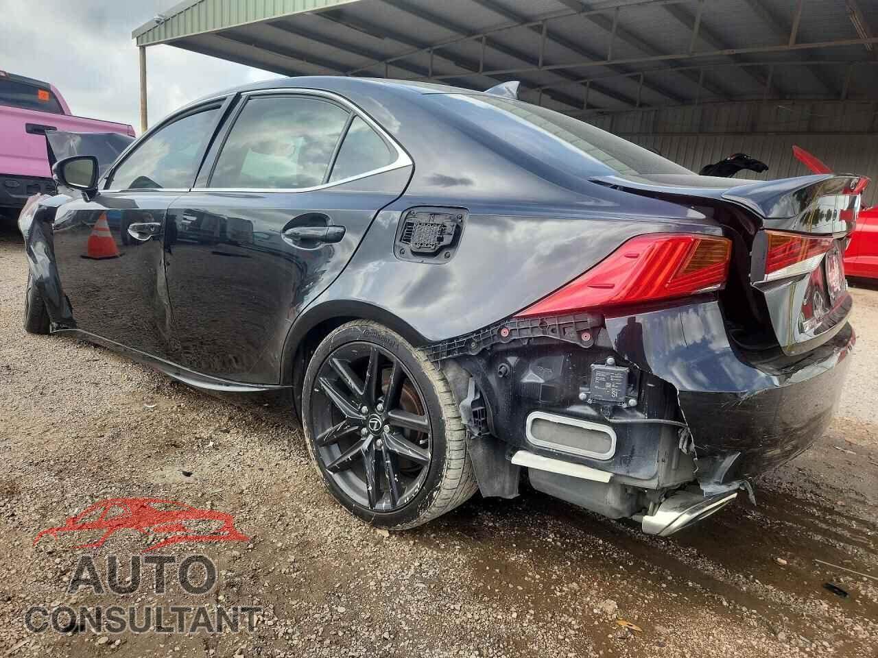 LEXUS IS 2018 - JTHBA1D22J5074546