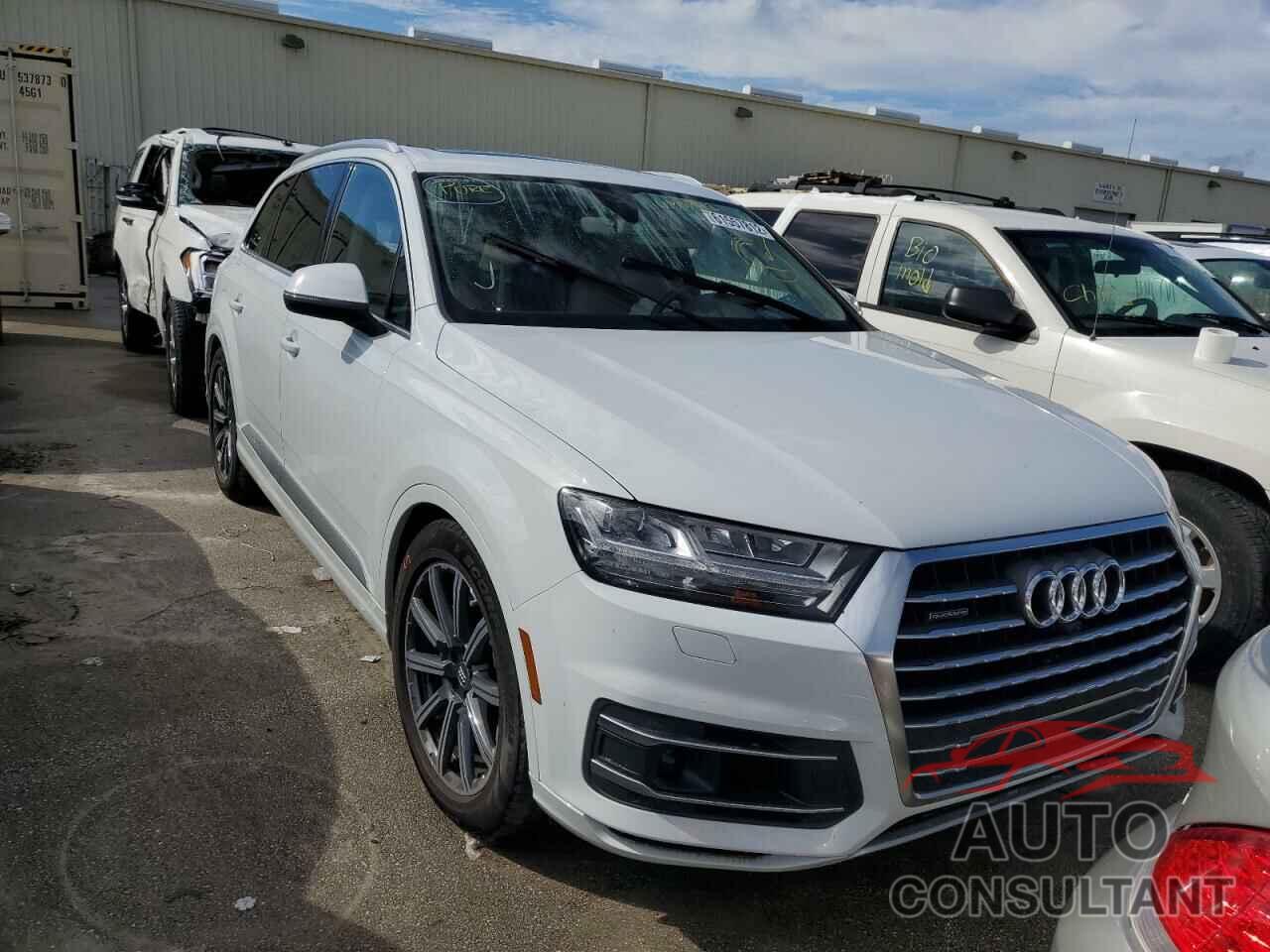 AUDI Q7 2017 - WA1VAAF73HD018309