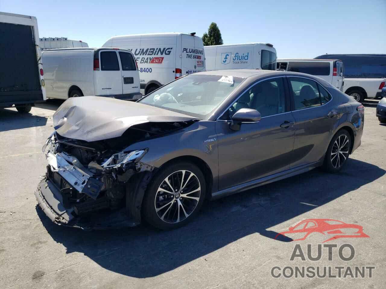 TOYOTA CAMRY 2018 - 4T1B21HK6JU504976