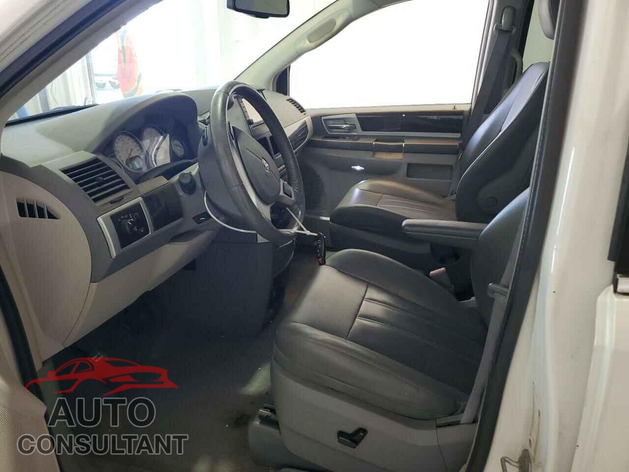 DODGE CARAVAN 2010 - 2D4RN5DX8AR217030
